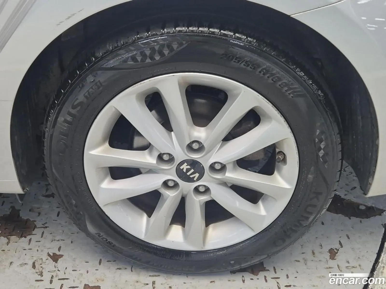 Kia K3 2016 — 13