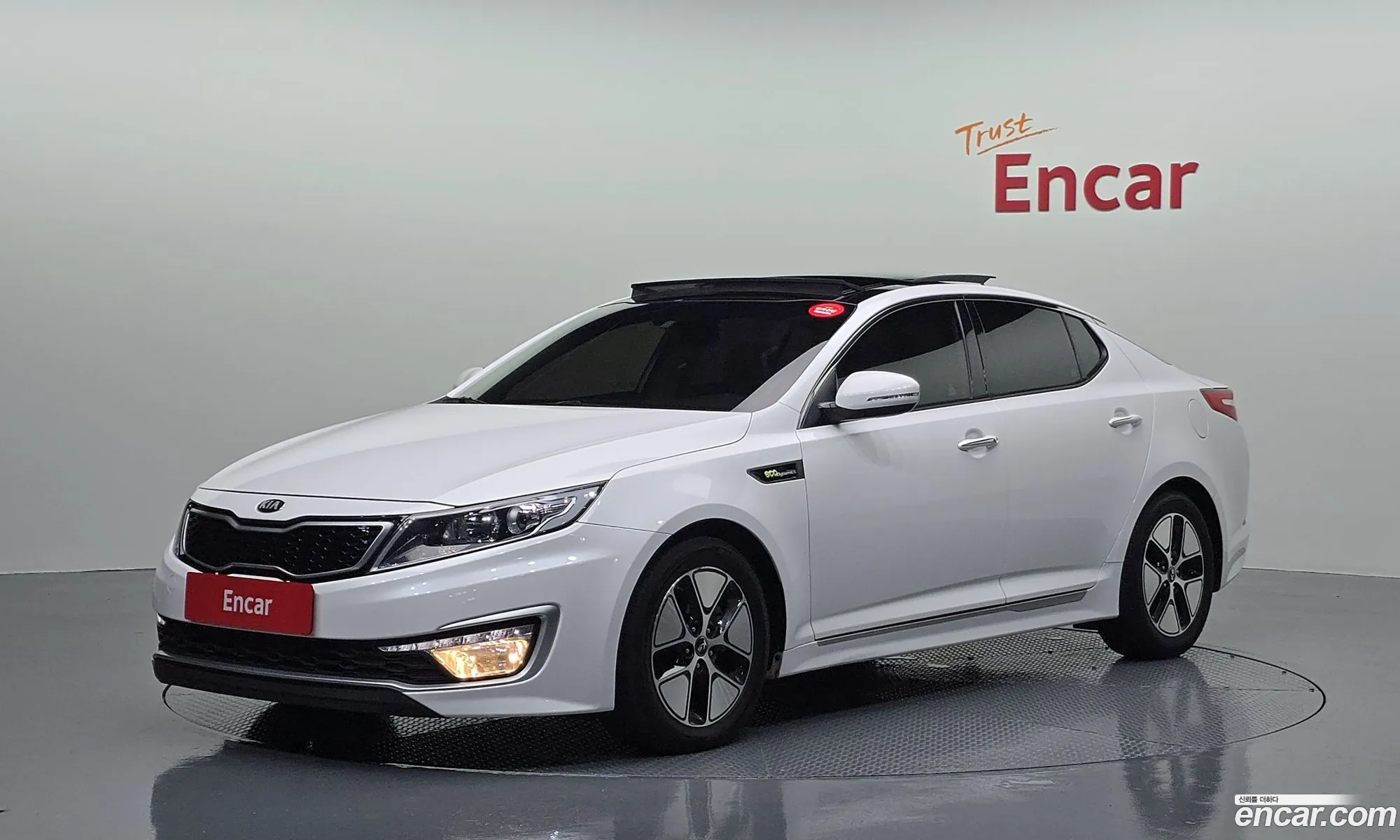 Kia K5 Hybrid 2013 — 2