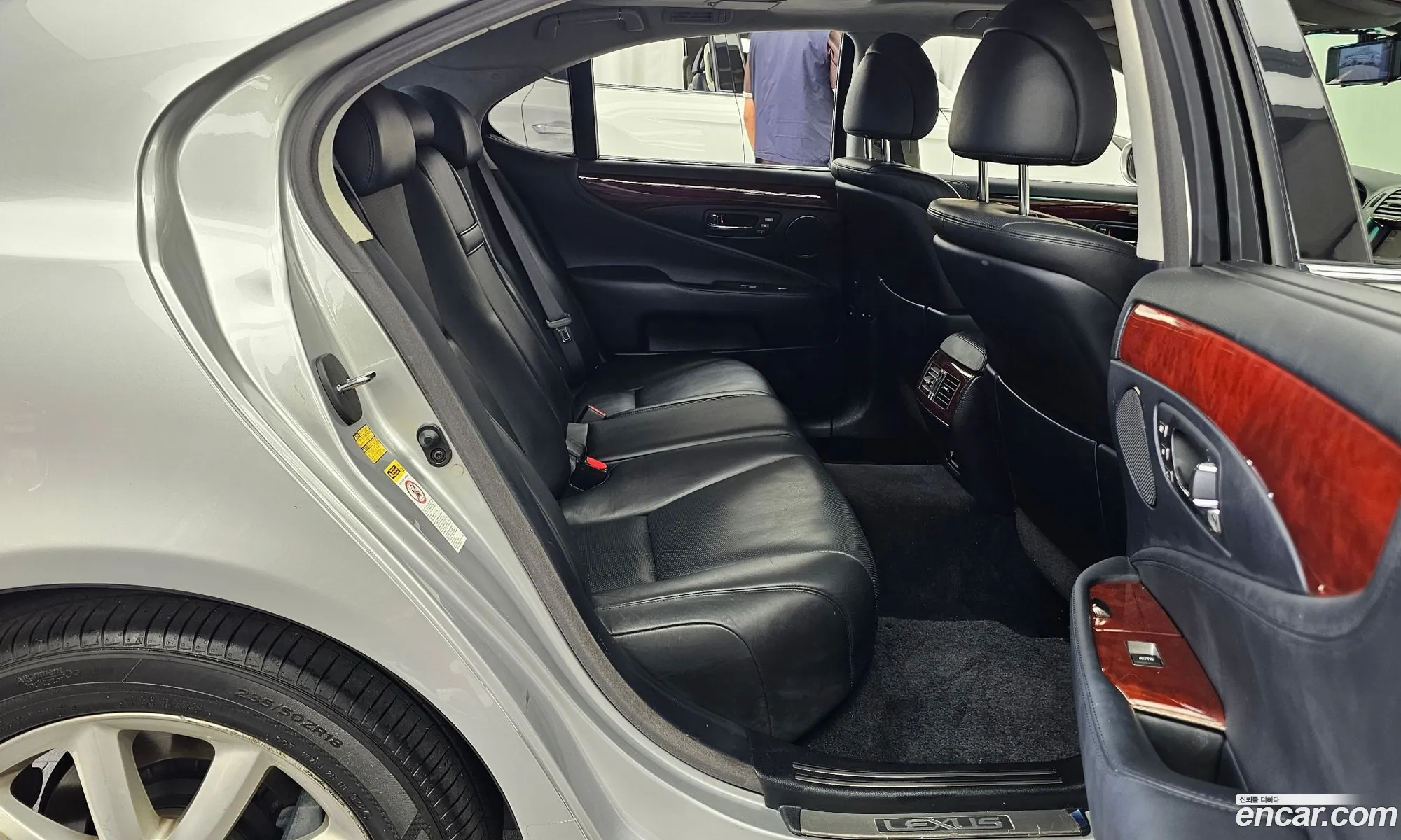 Lexus LS460 2009 — 15