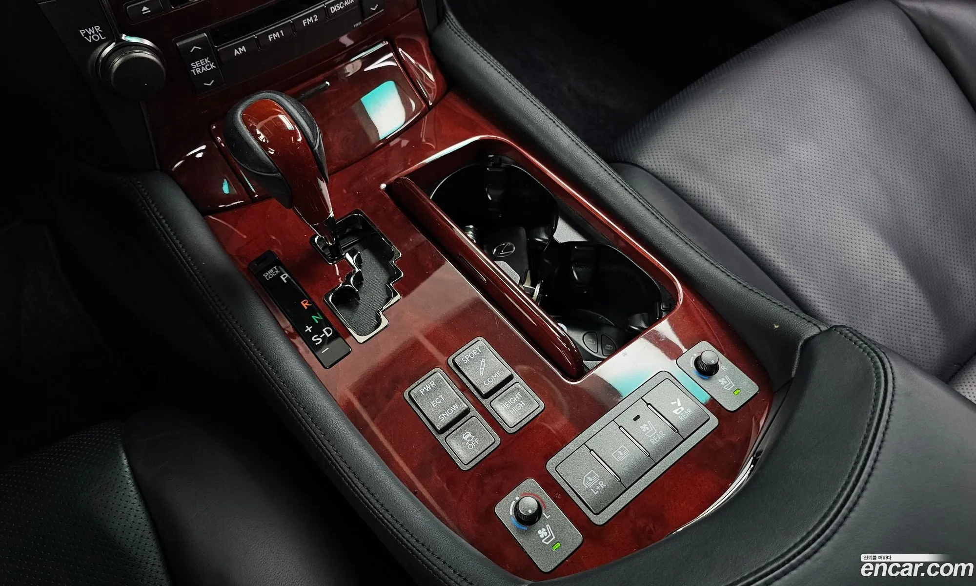 Lexus LS460 2009 — 17