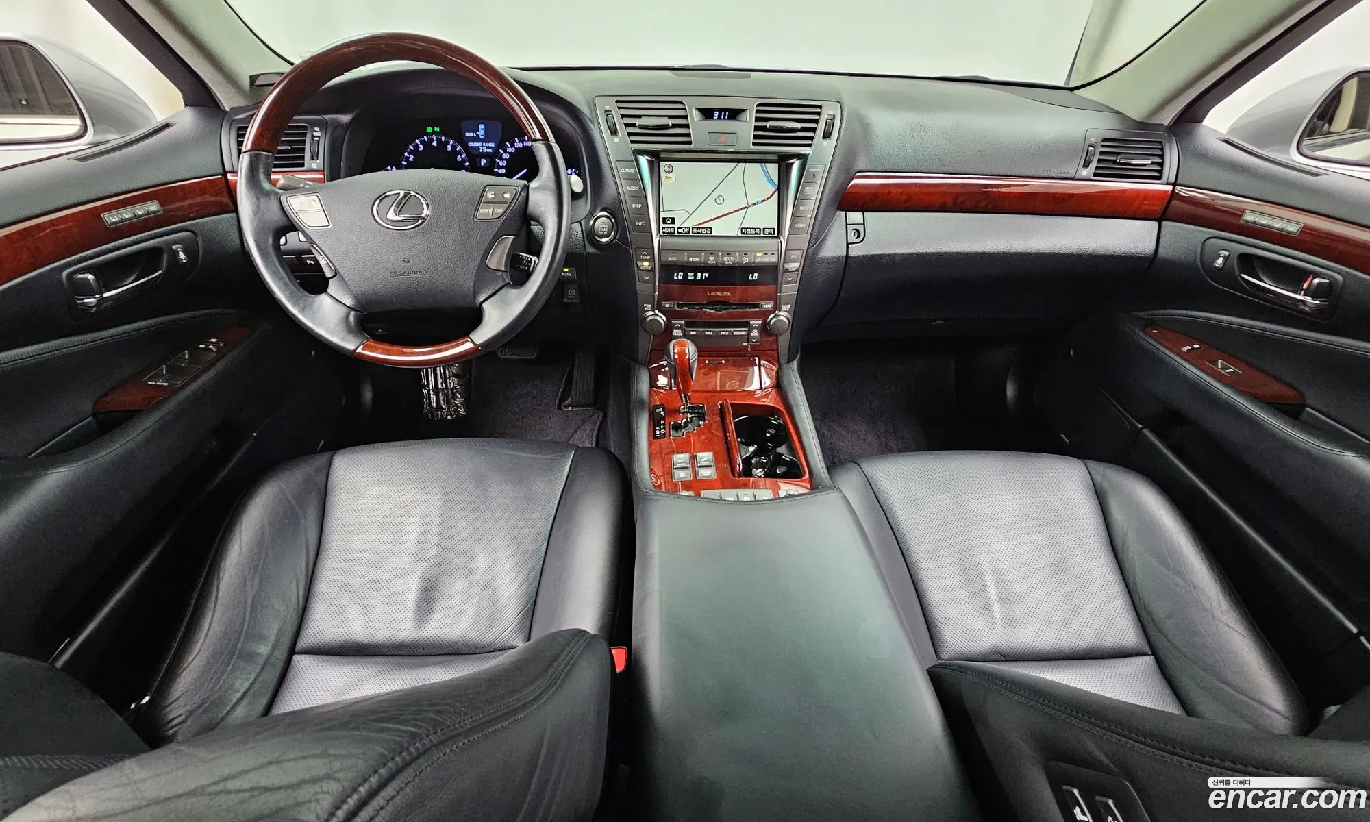 Lexus LS460 2009 — 8
