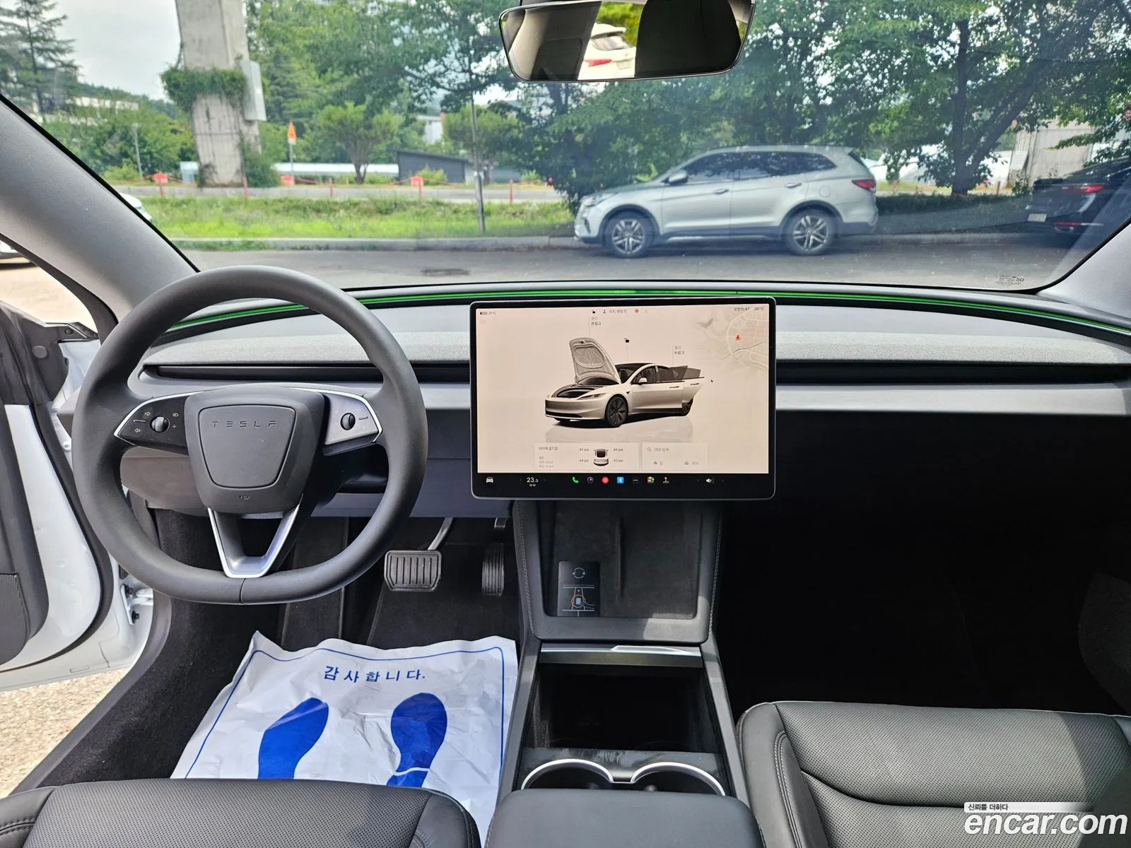Tesla Model 3 2025 — 19
