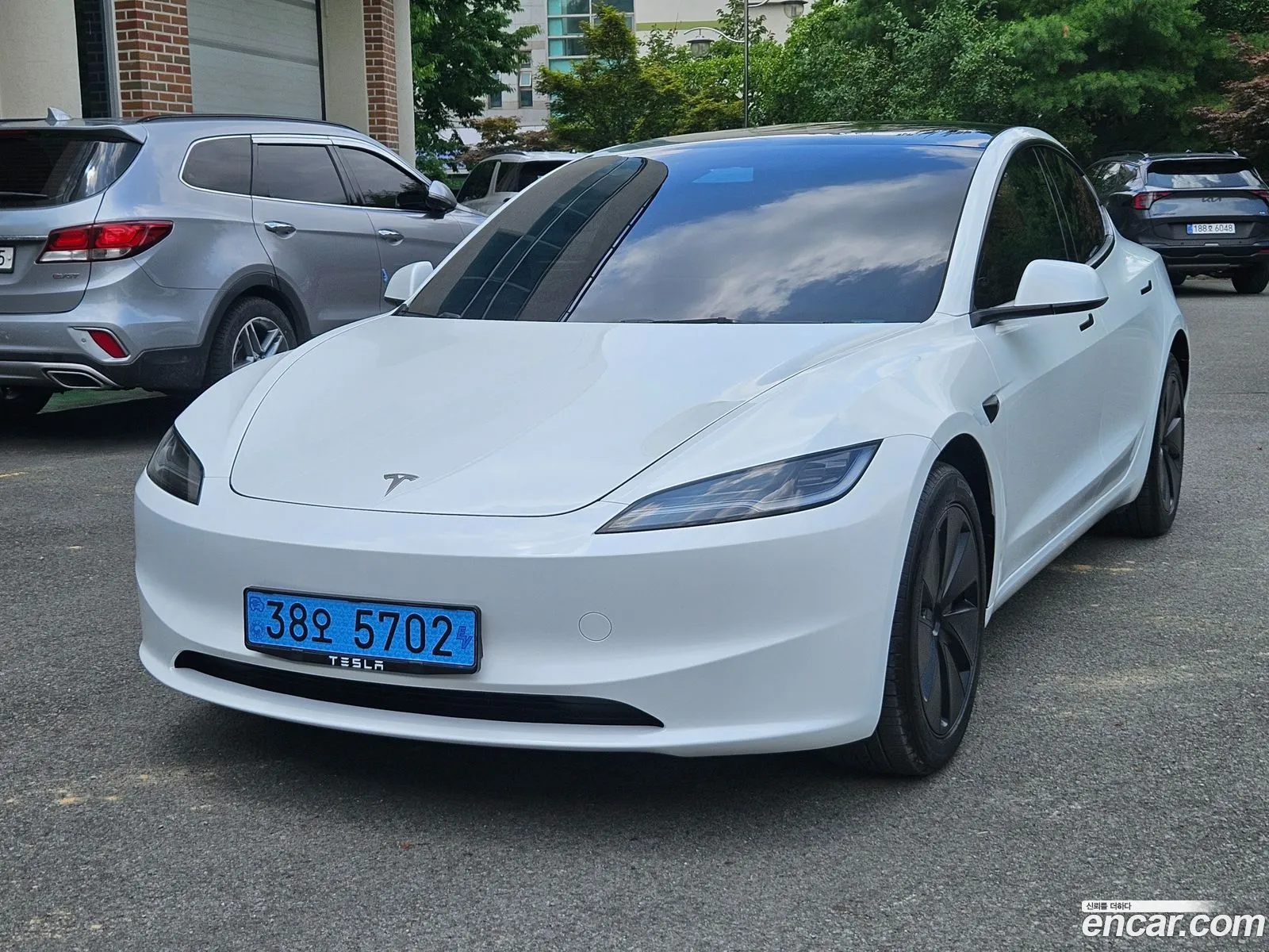 Tesla Model 3 2025 — 4