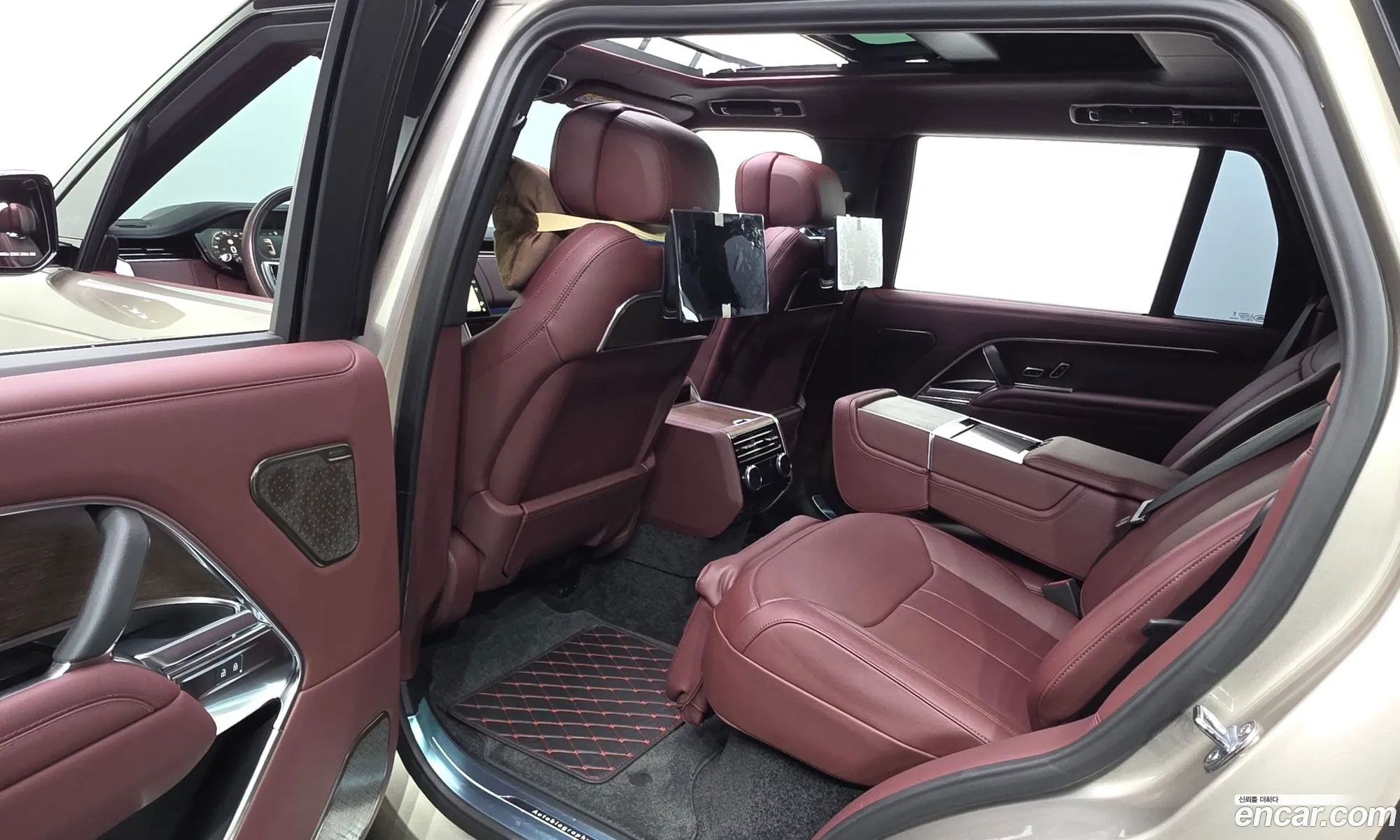 Land Rover Range Rover 2024 SALKABB96RA244782 — 19