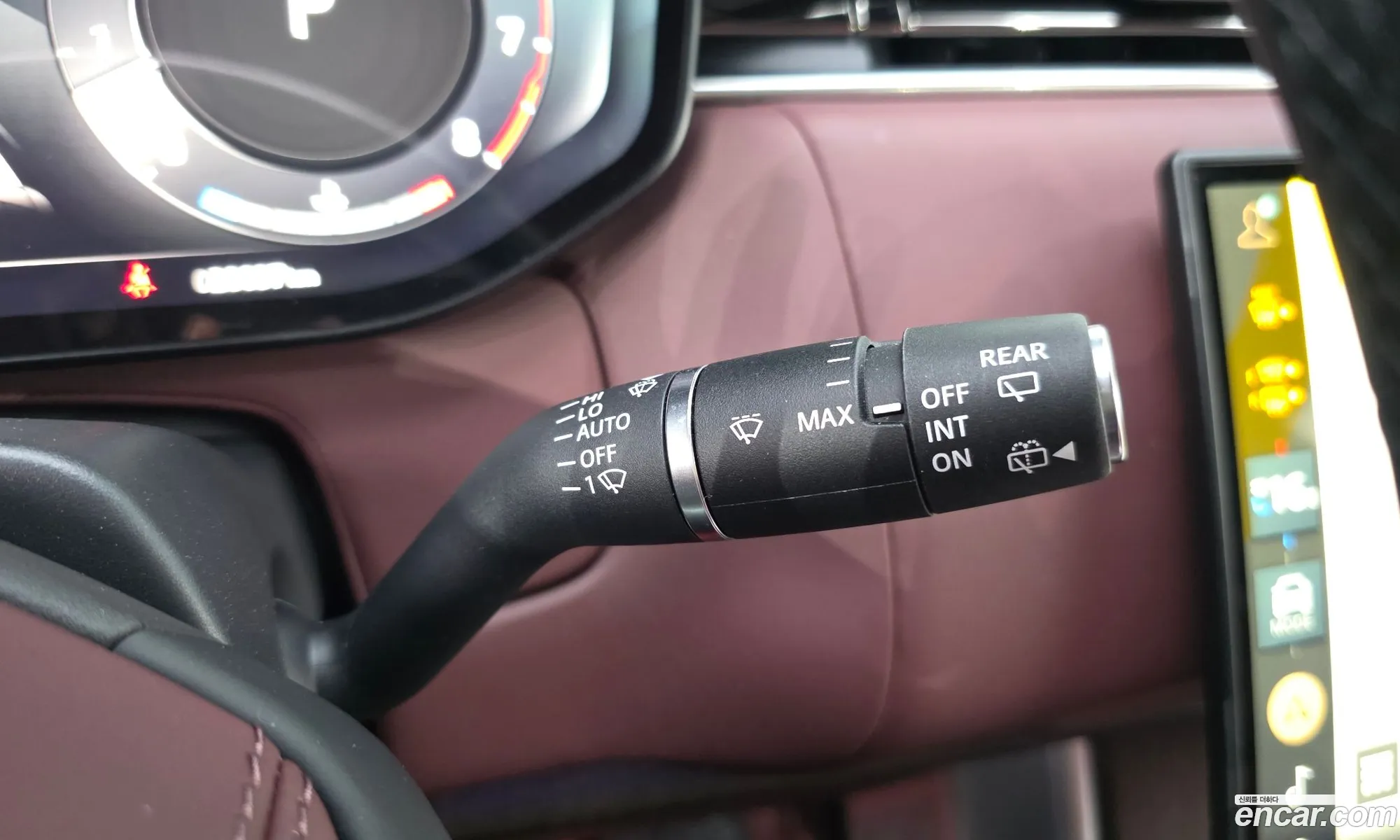 Land Rover Range Rover 2024 SALKABB96RA244782 — 4