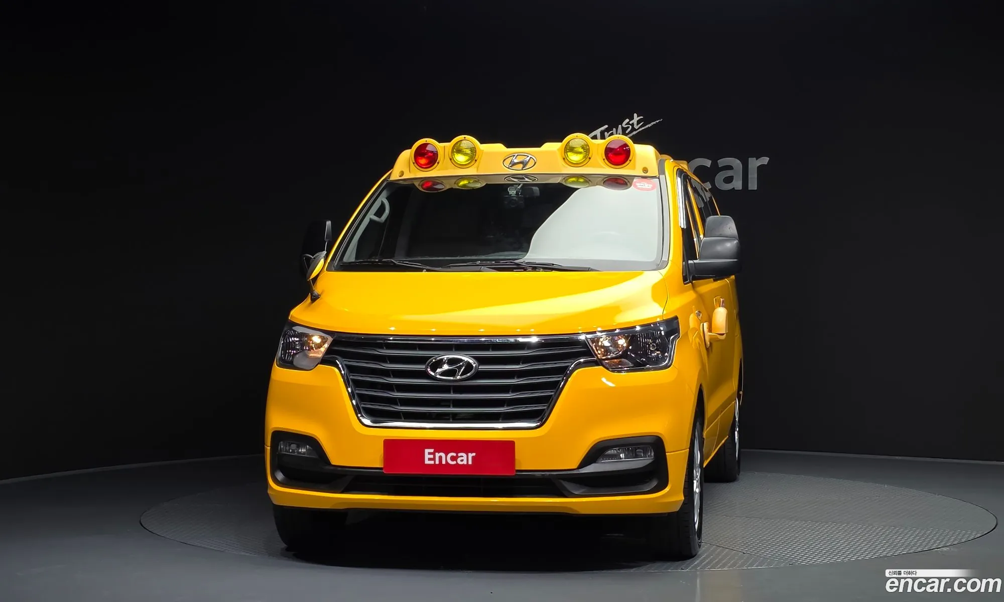 Hyundai Grand Starex 2020 — 29
