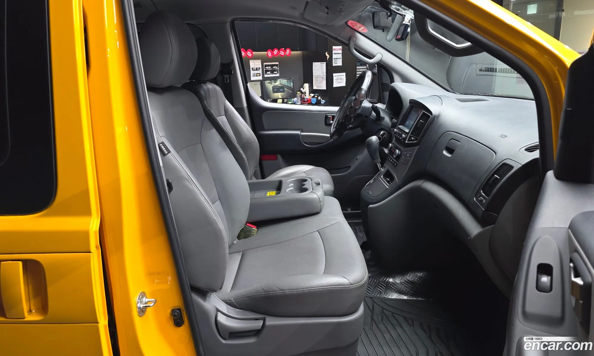 Hyundai Grand Starex 2020 — 20