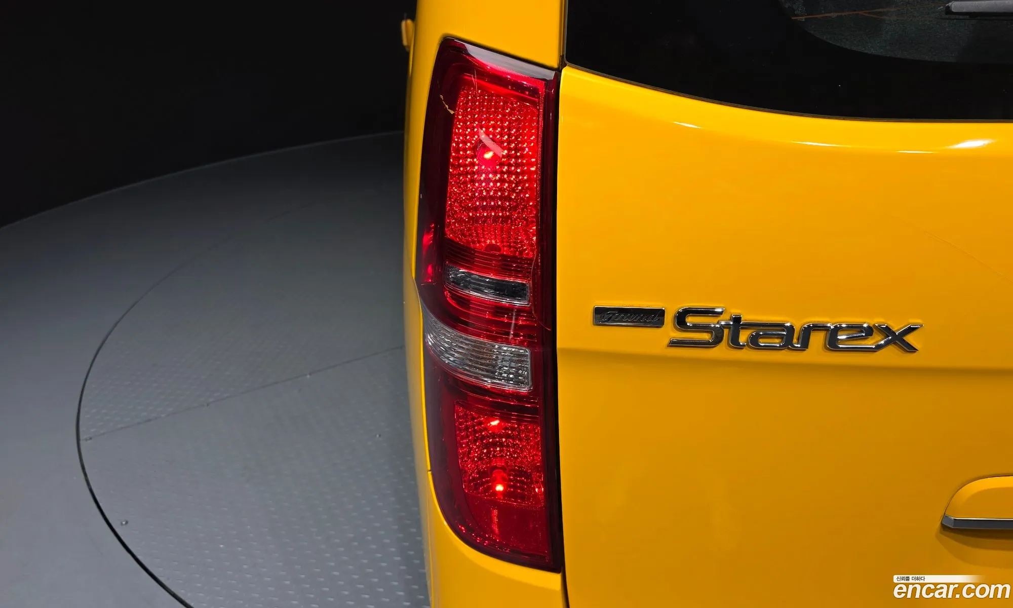 Hyundai Grand Starex 2020 — 15