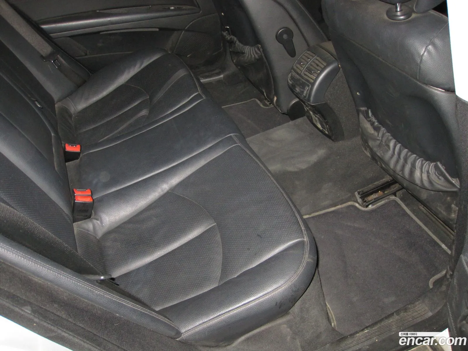 Mercedes-Benz E-Class W211 2008 — 16