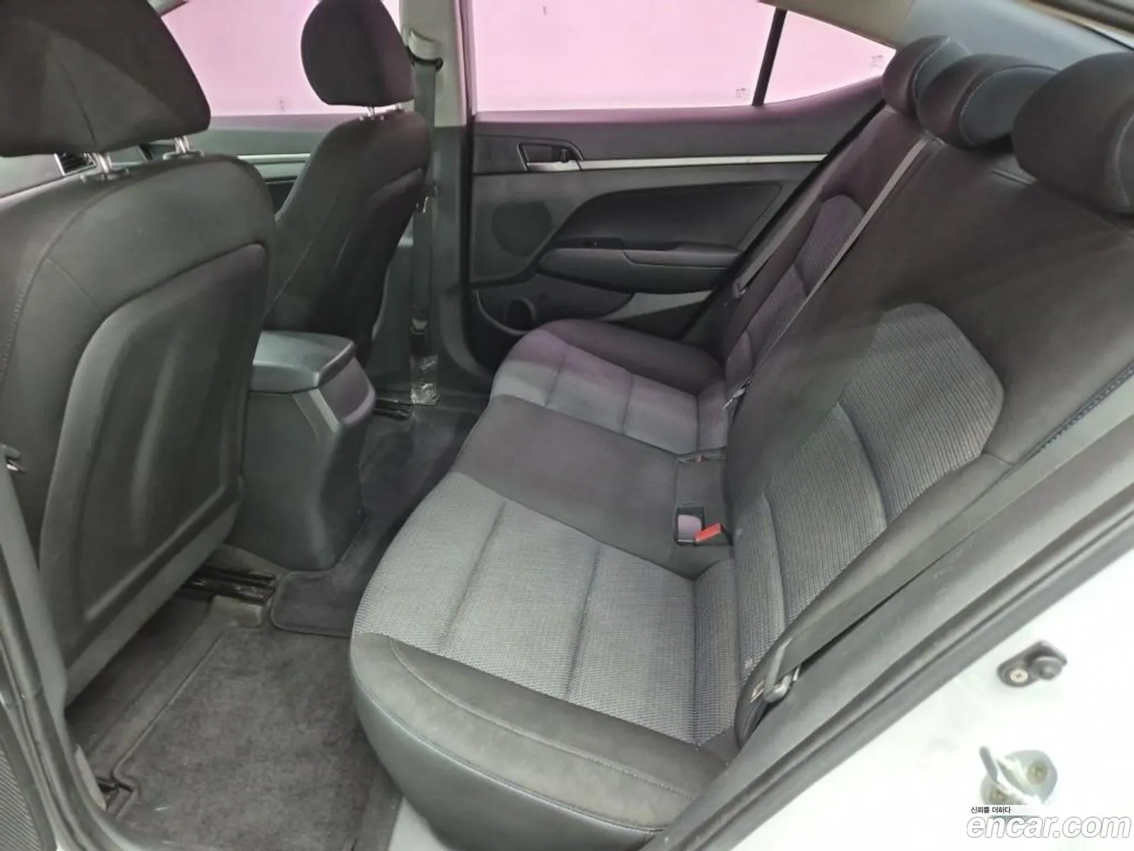 Hyundai Elantra AD 2015 — 6