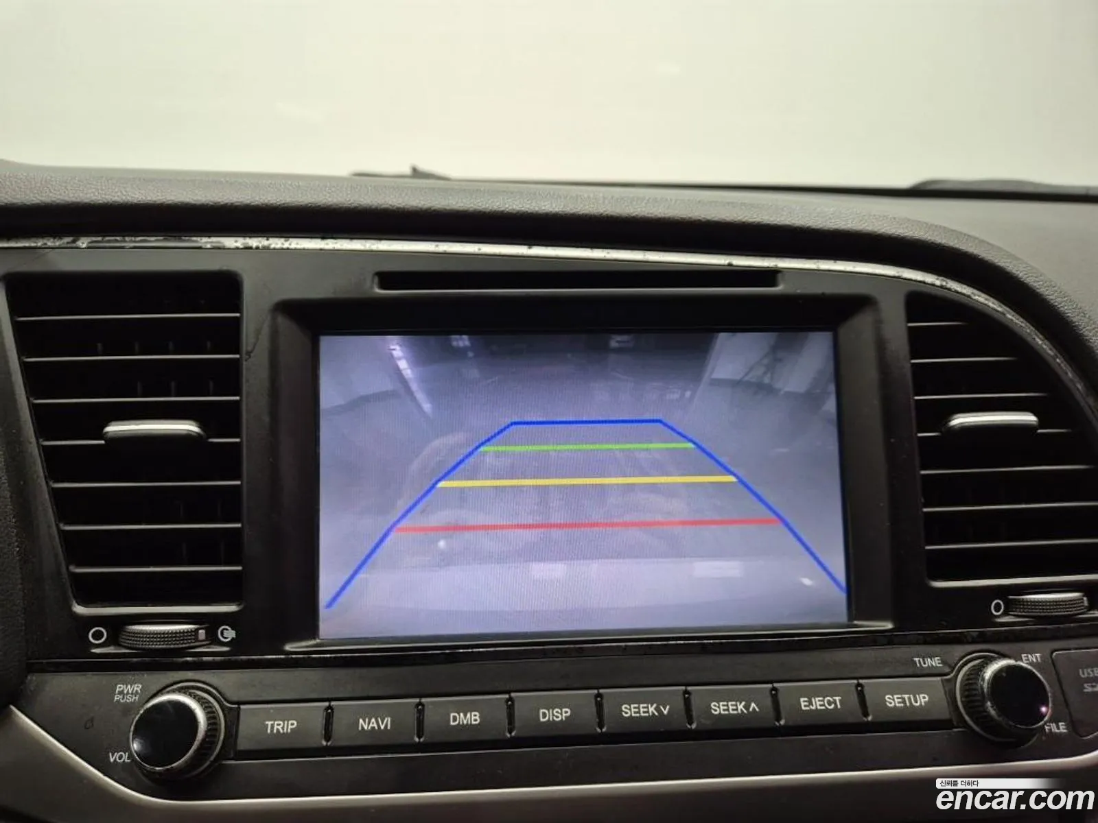 Hyundai Elantra AD 2015 — 12