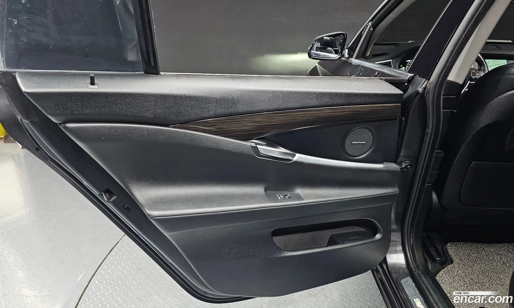 BMW 5 Series GT 2013 WBA5N2108ED494235 — 19