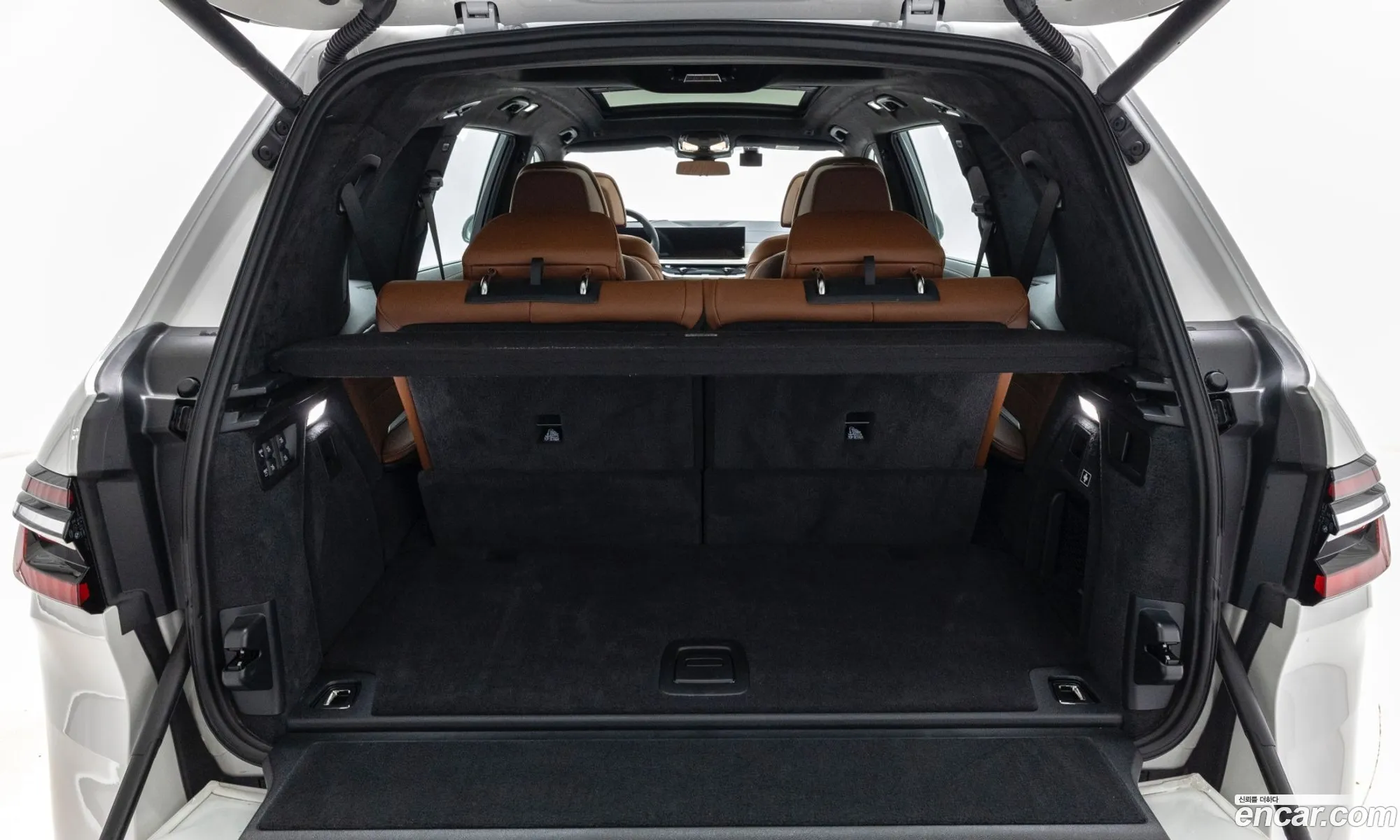BMW X7 2025 — 16