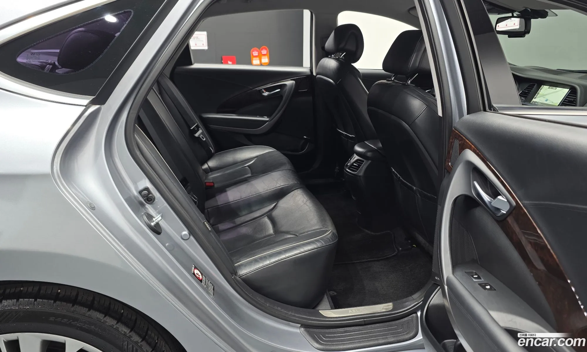 Hyundai Aslan 2015 — 7