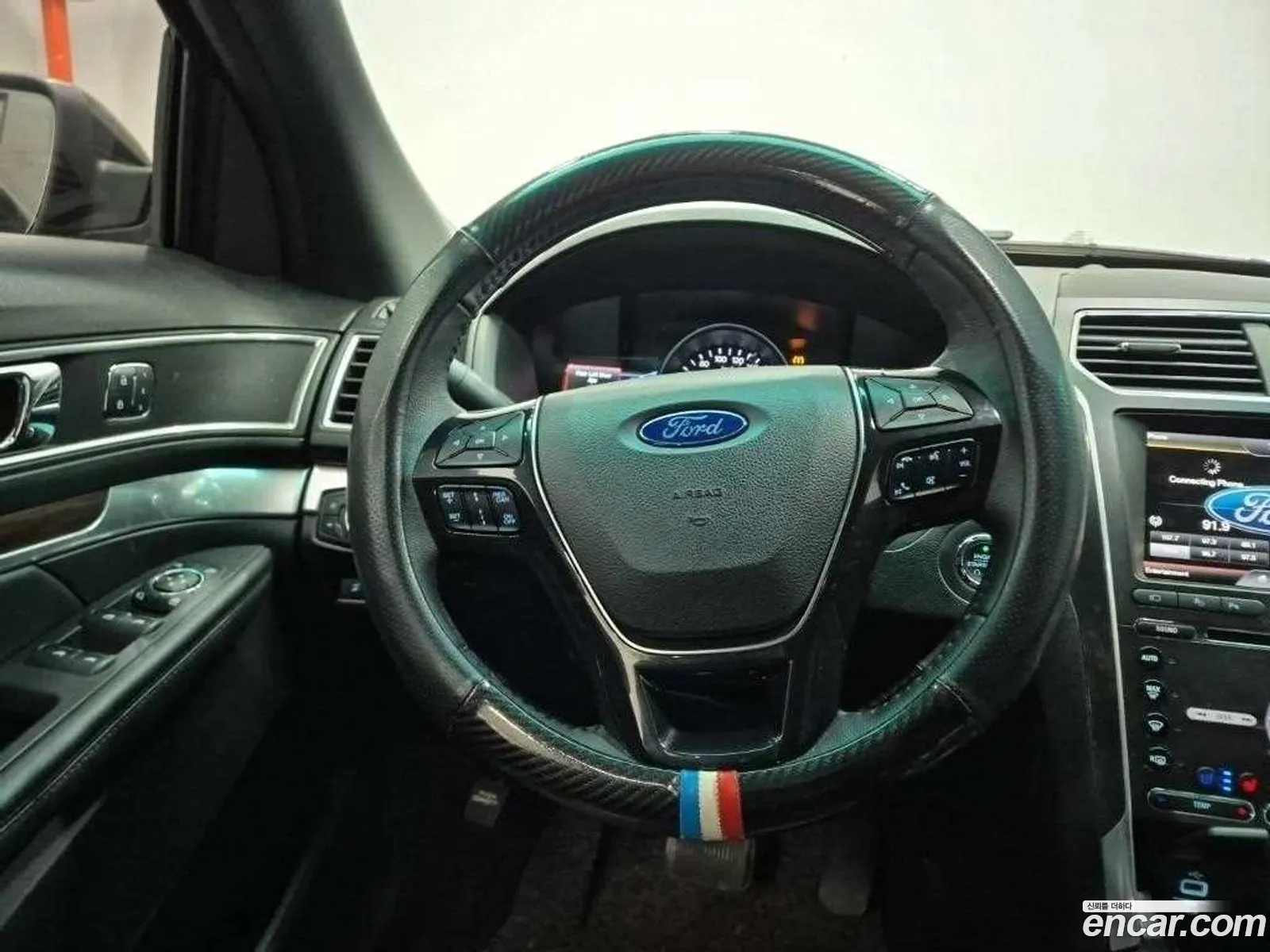 Ford Explorer 2016 — 14