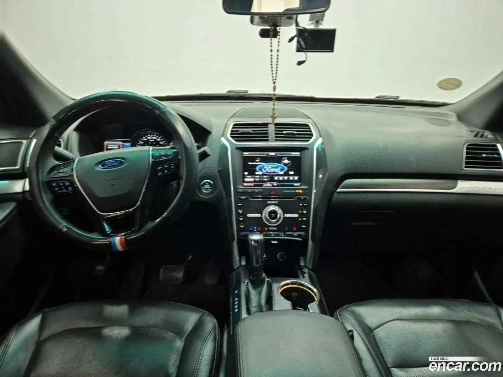Ford Explorer 2016 — 13