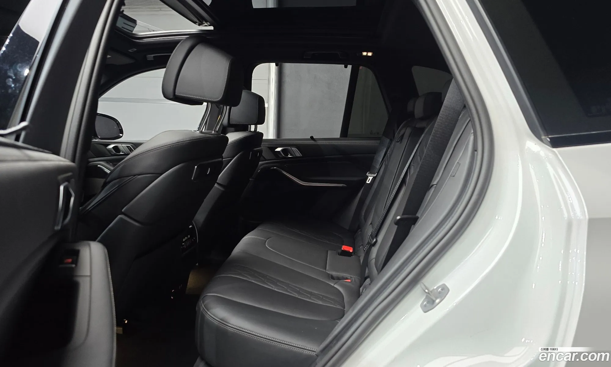 BMW X5 2025 WBA11EV06S9Z55274 — 24