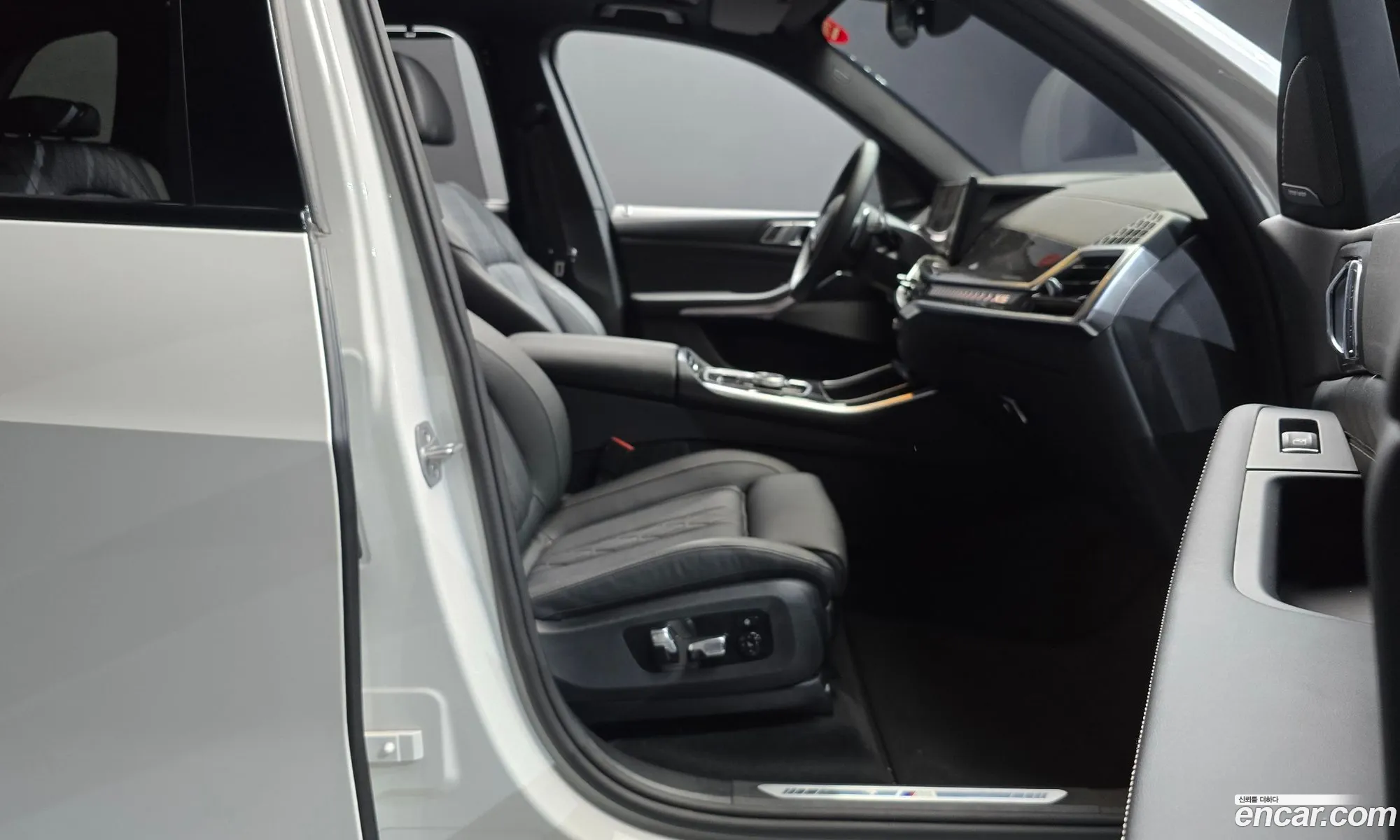 BMW X5 2025 WBA11EV06S9Z55274 — 23