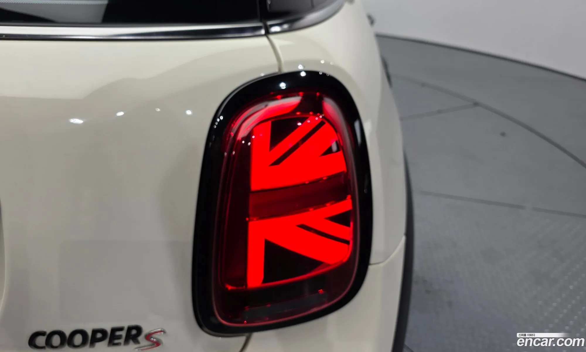 Mini Cooper S 2022 WMW61DH03P2T57414 — 12