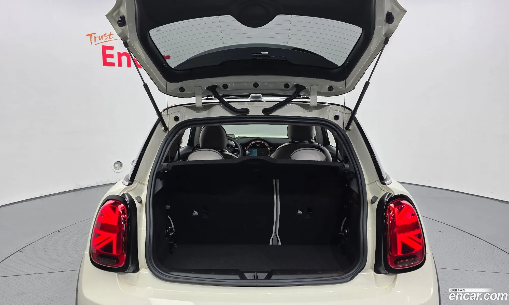 Mini Cooper S 2022 WMW61DH03P2T57414 — 18