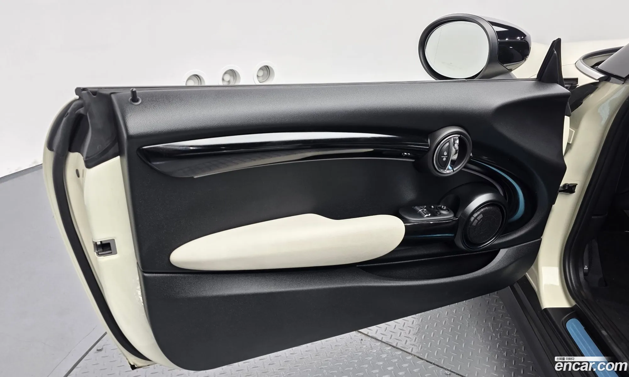 Mini Cooper S 2022 WMW61DH03P2T57414 — 14