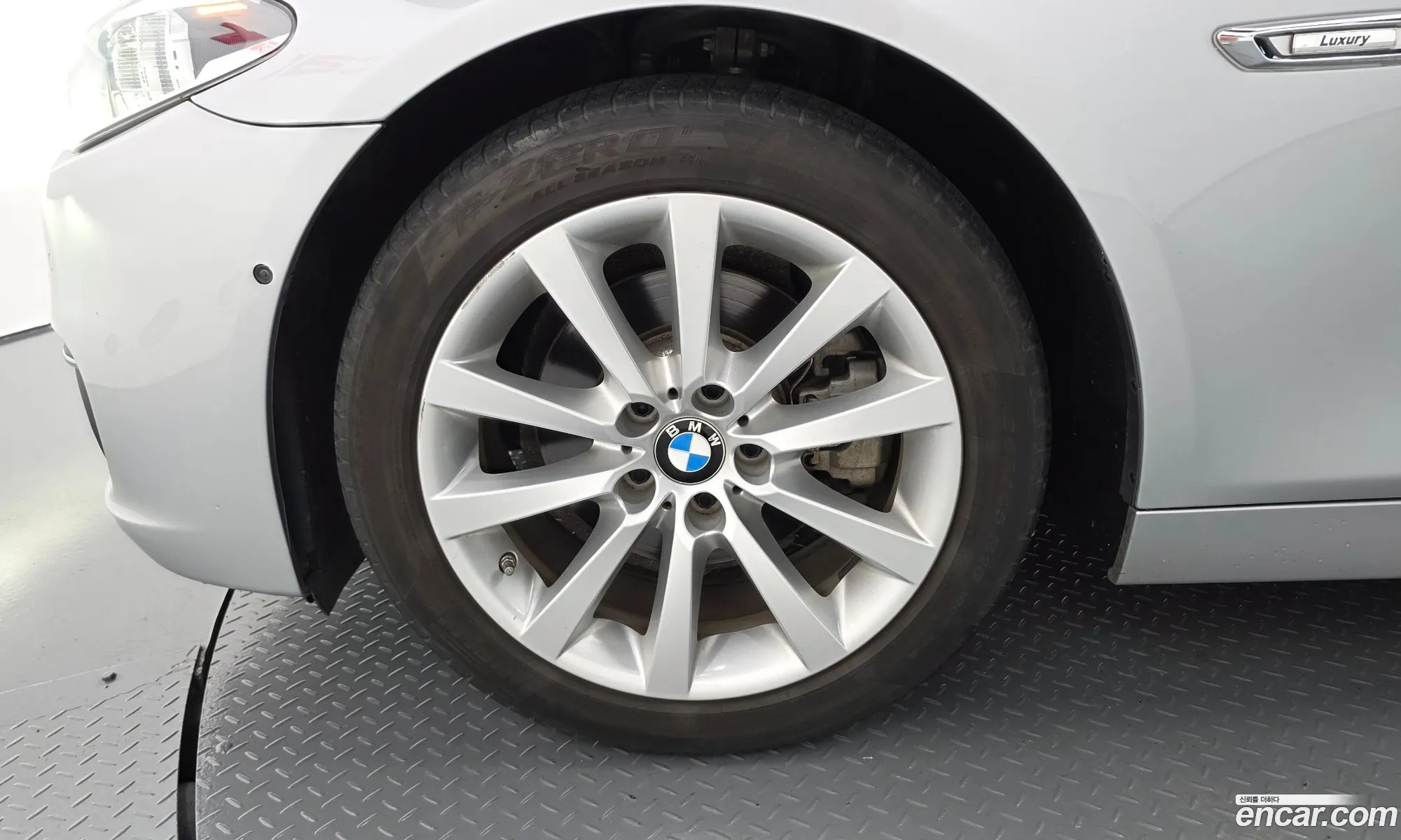 BMW 5 Series 2016 WBA5A5107GG179358 — 5