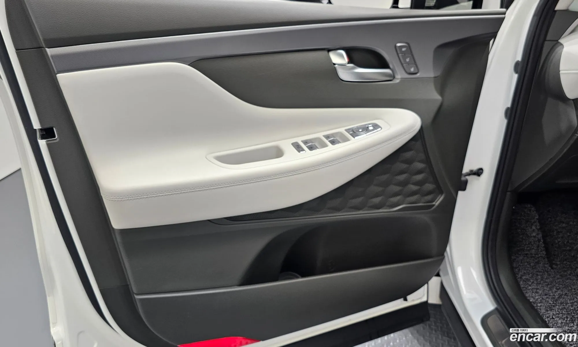 Hyundai Santa Fe 2023 — 31