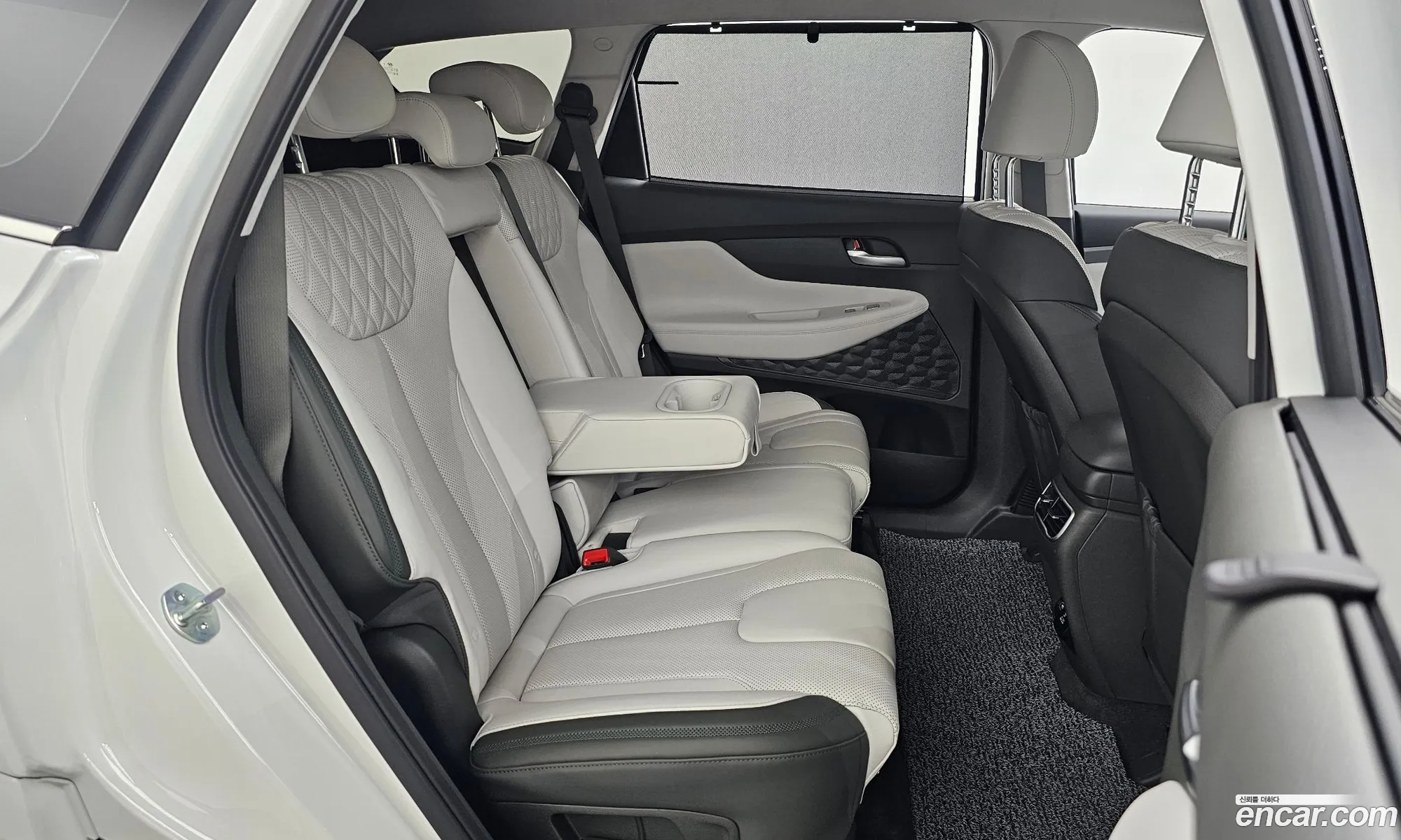 Hyundai Santa Fe 2023 — 30