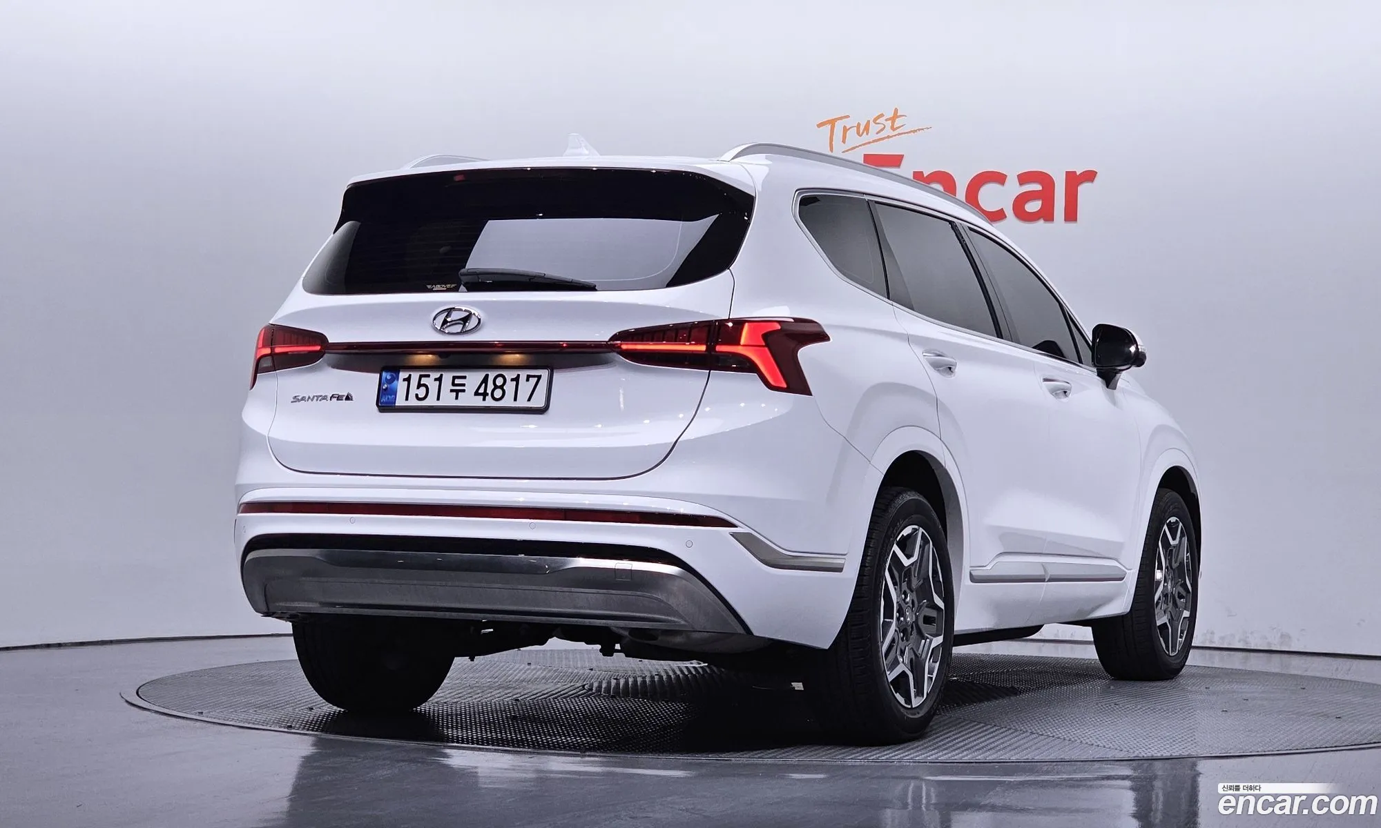 Hyundai Santa Fe 2023 — 18