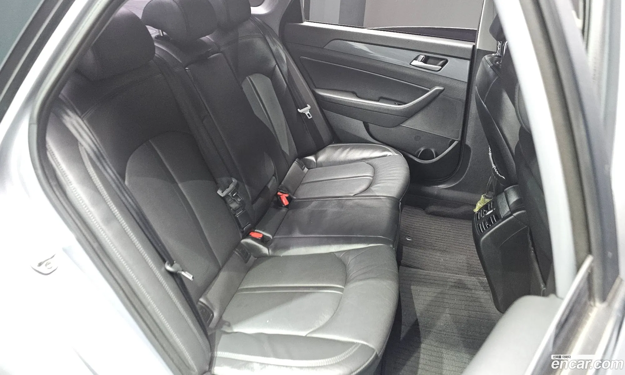 Hyundai LF Sonata Hybrid 2016 — 19