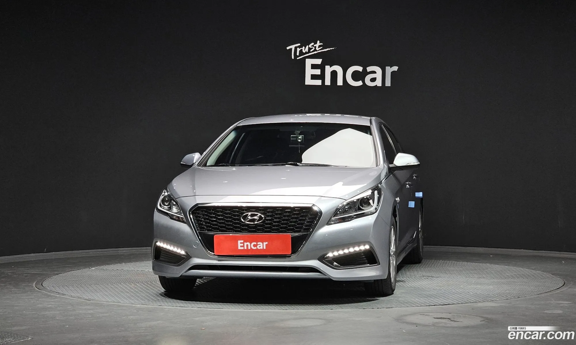 Hyundai LF Sonata Hybrid 2016 — 15