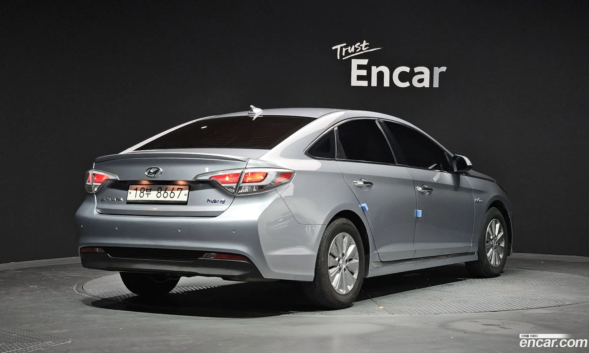 Hyundai LF Sonata Hybrid 2016 — 16