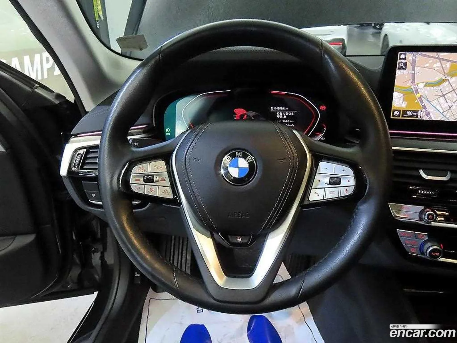 BMW 5 Series 2023 — 9