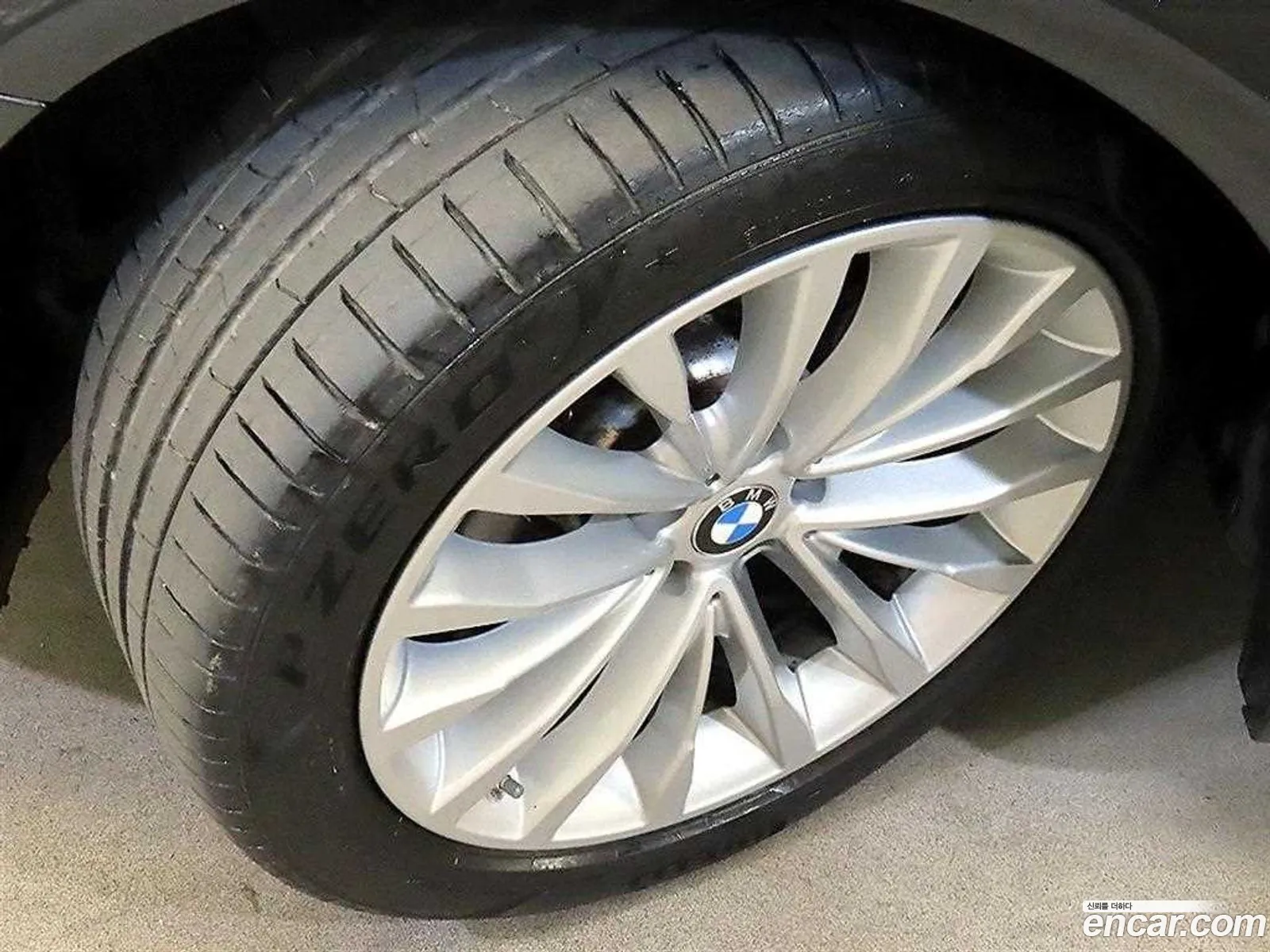BMW 5 Series 2023 — 19