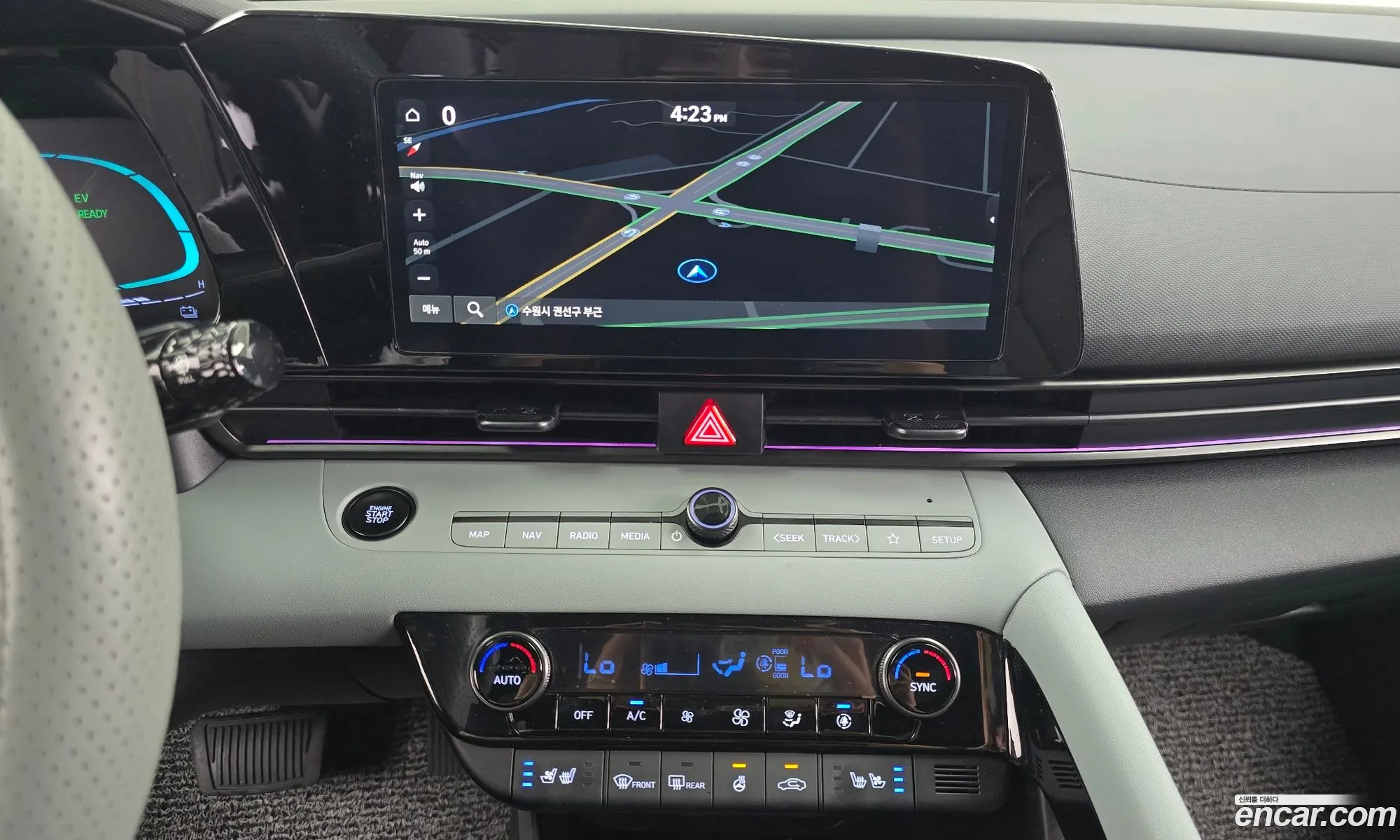 Hyundai Elantra Hybrid 2025 — 23