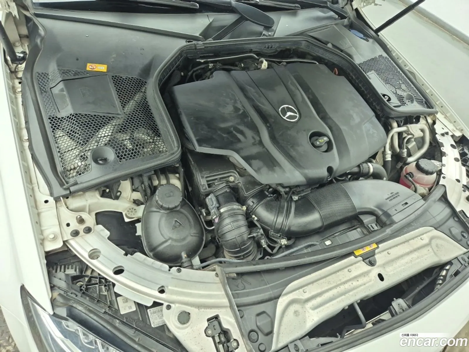 Mercedes-Benz C-Class W205 2015 — 12
