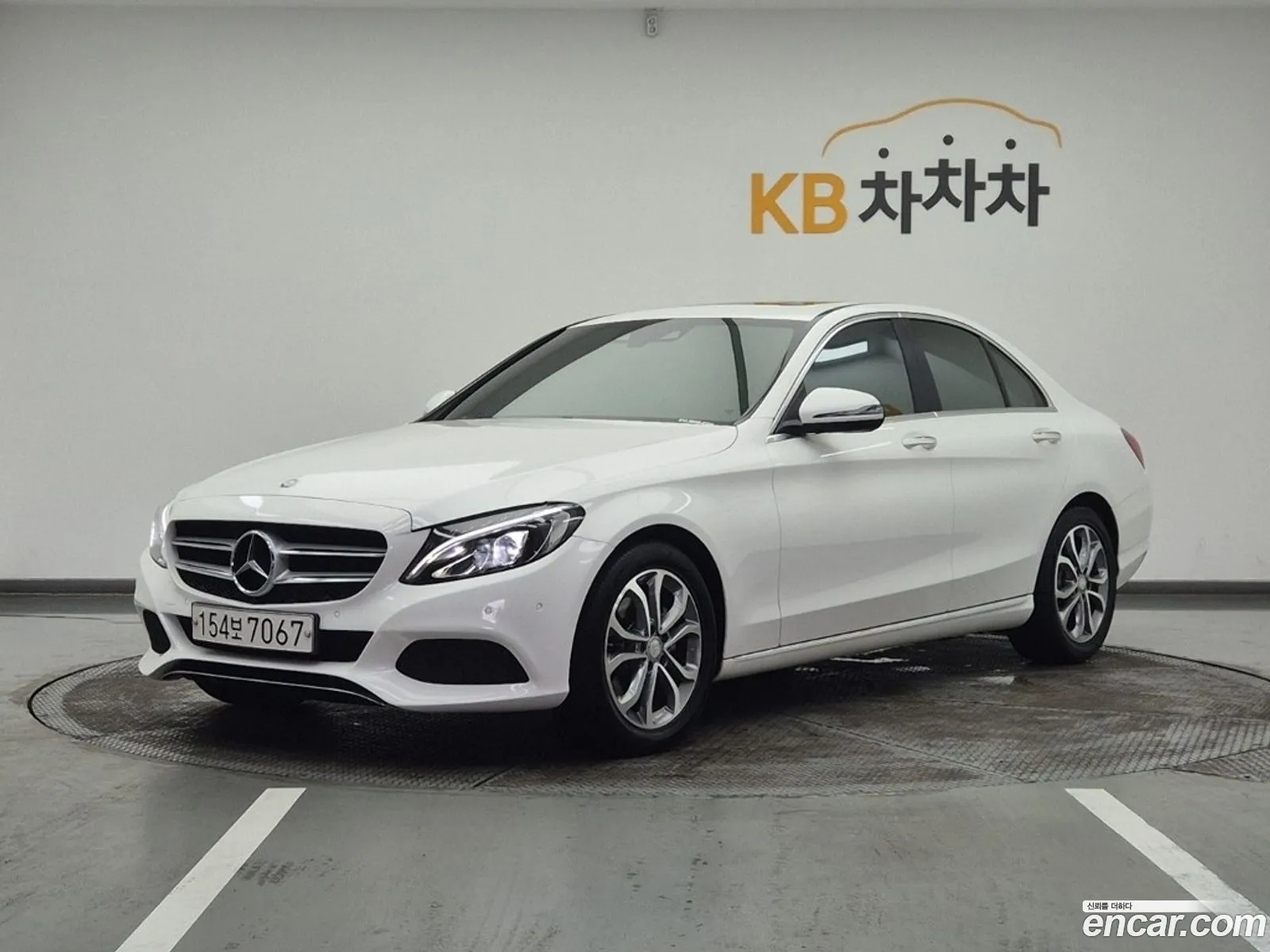 Mercedes-Benz C-Class W205 2015 — 16