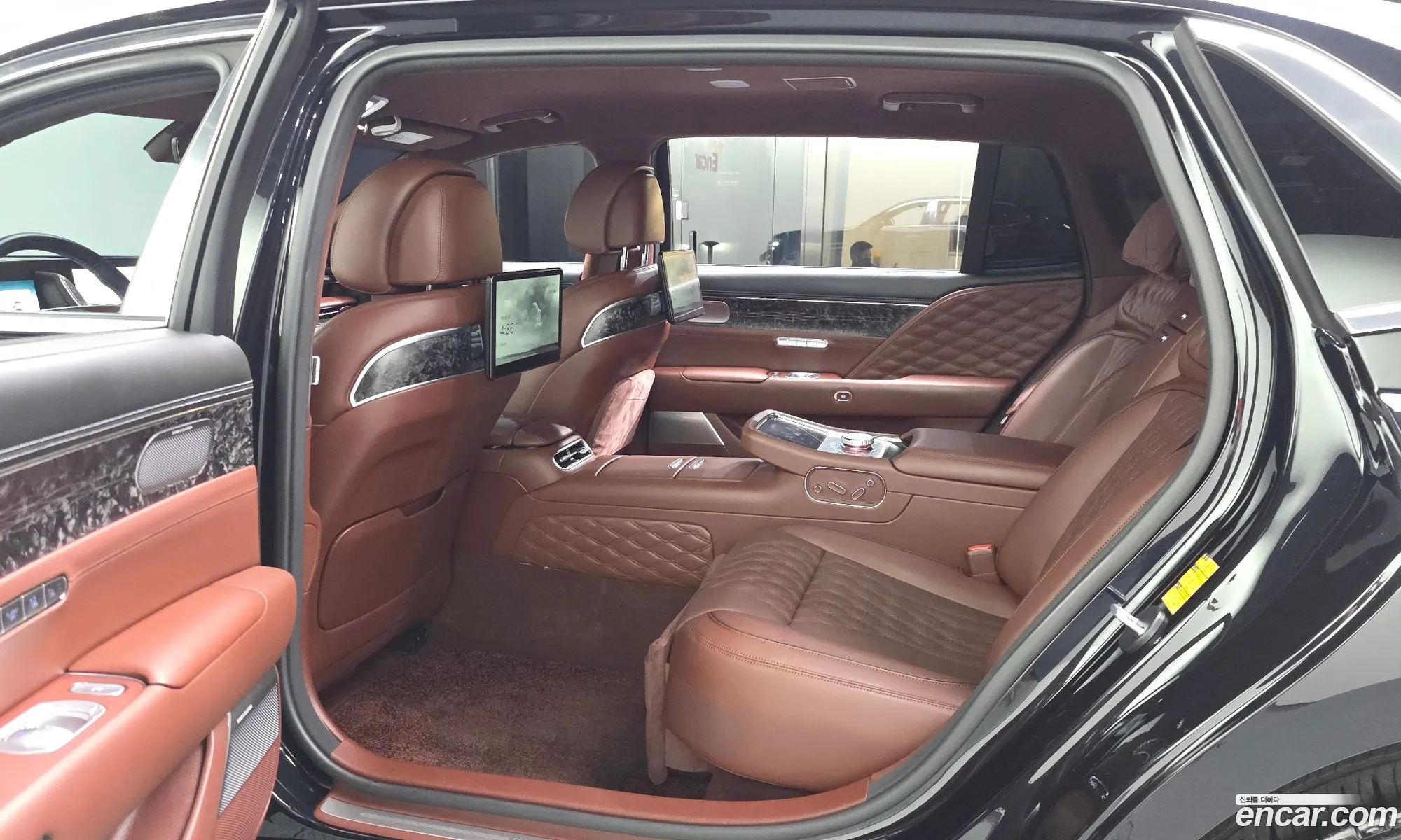 Genesis G90 2024 — 17