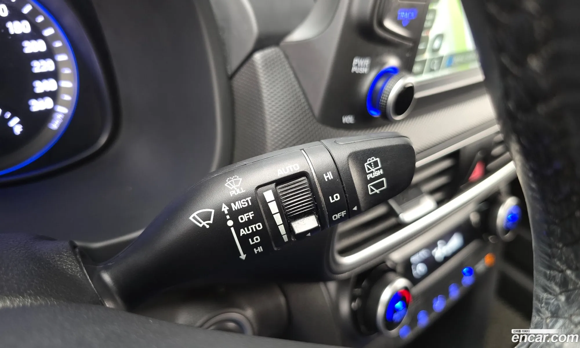 Hyundai Kona 2018 — 32