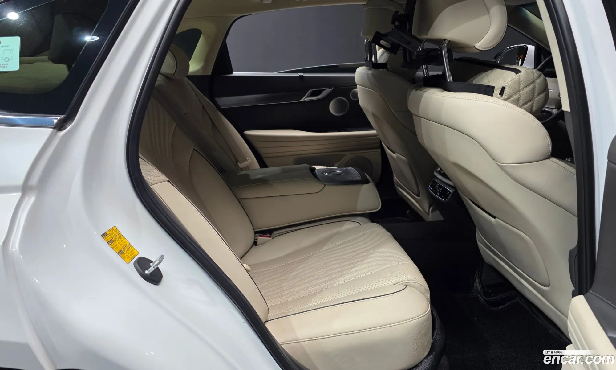 Genesis G80 2021 — 24