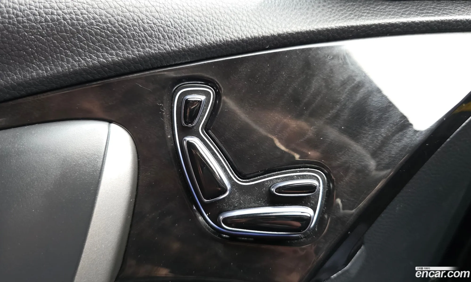 Hyundai Grandeur HG Hybrid 2015 — 31