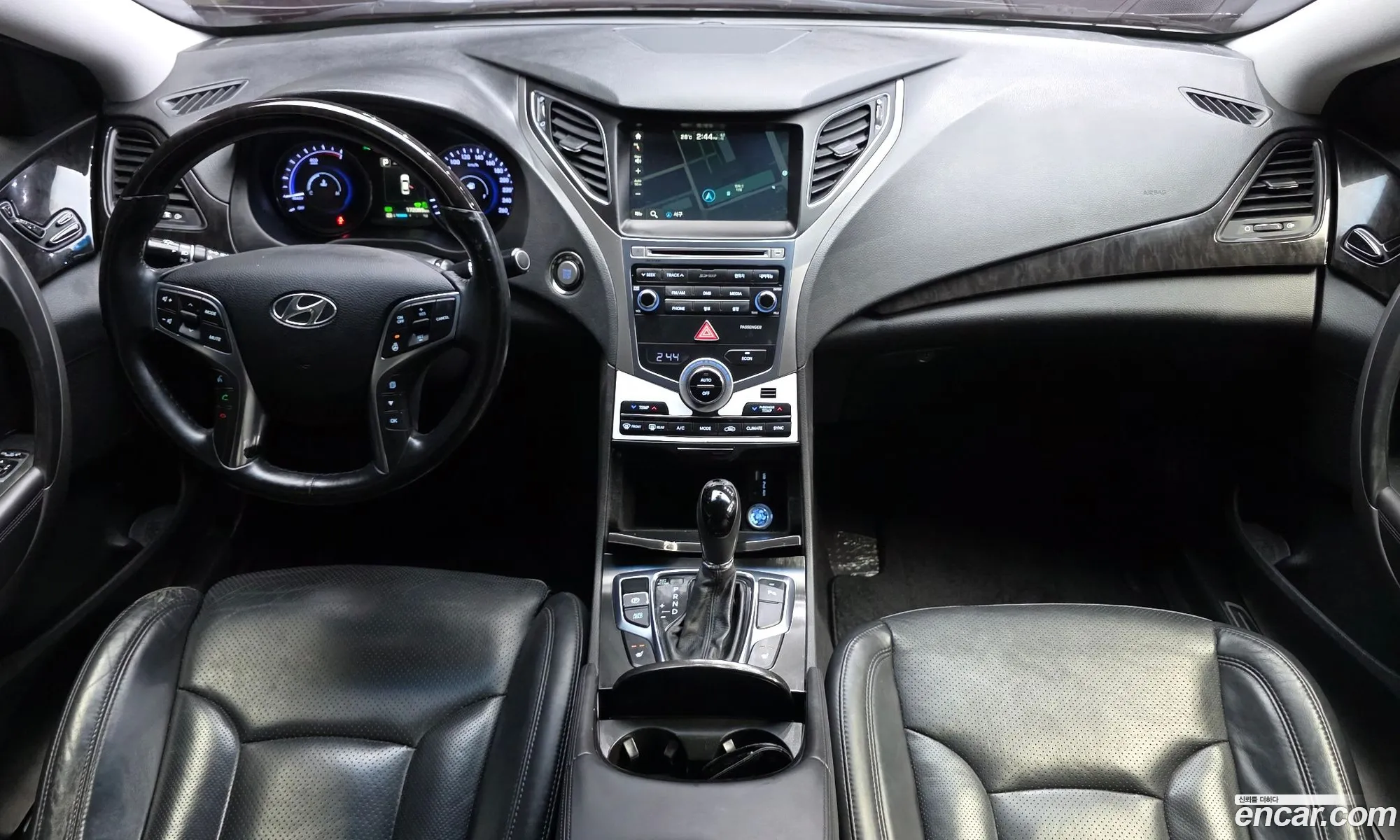 Hyundai Grandeur HG Hybrid 2015 — 10