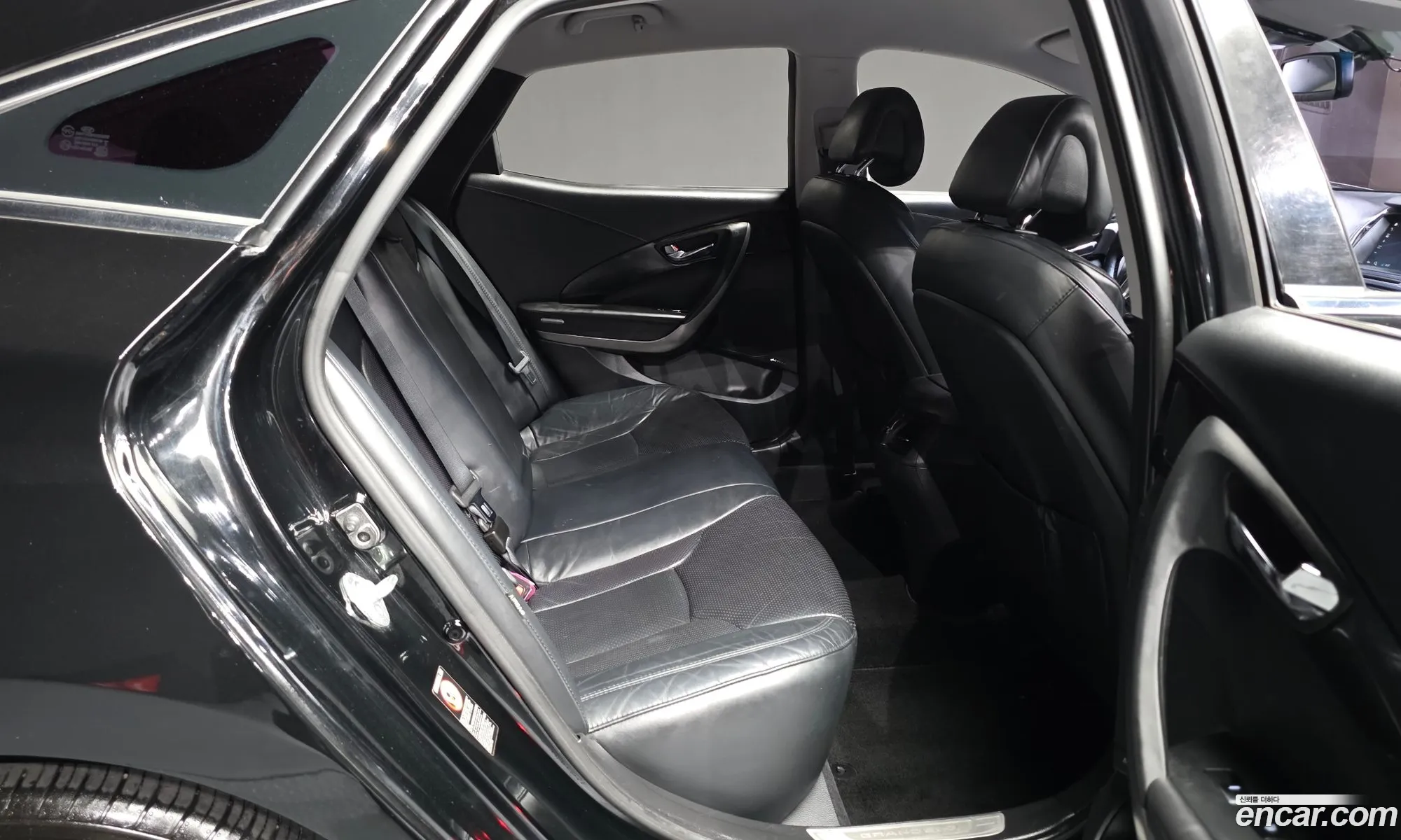 Hyundai Grandeur HG Hybrid 2015 — 27
