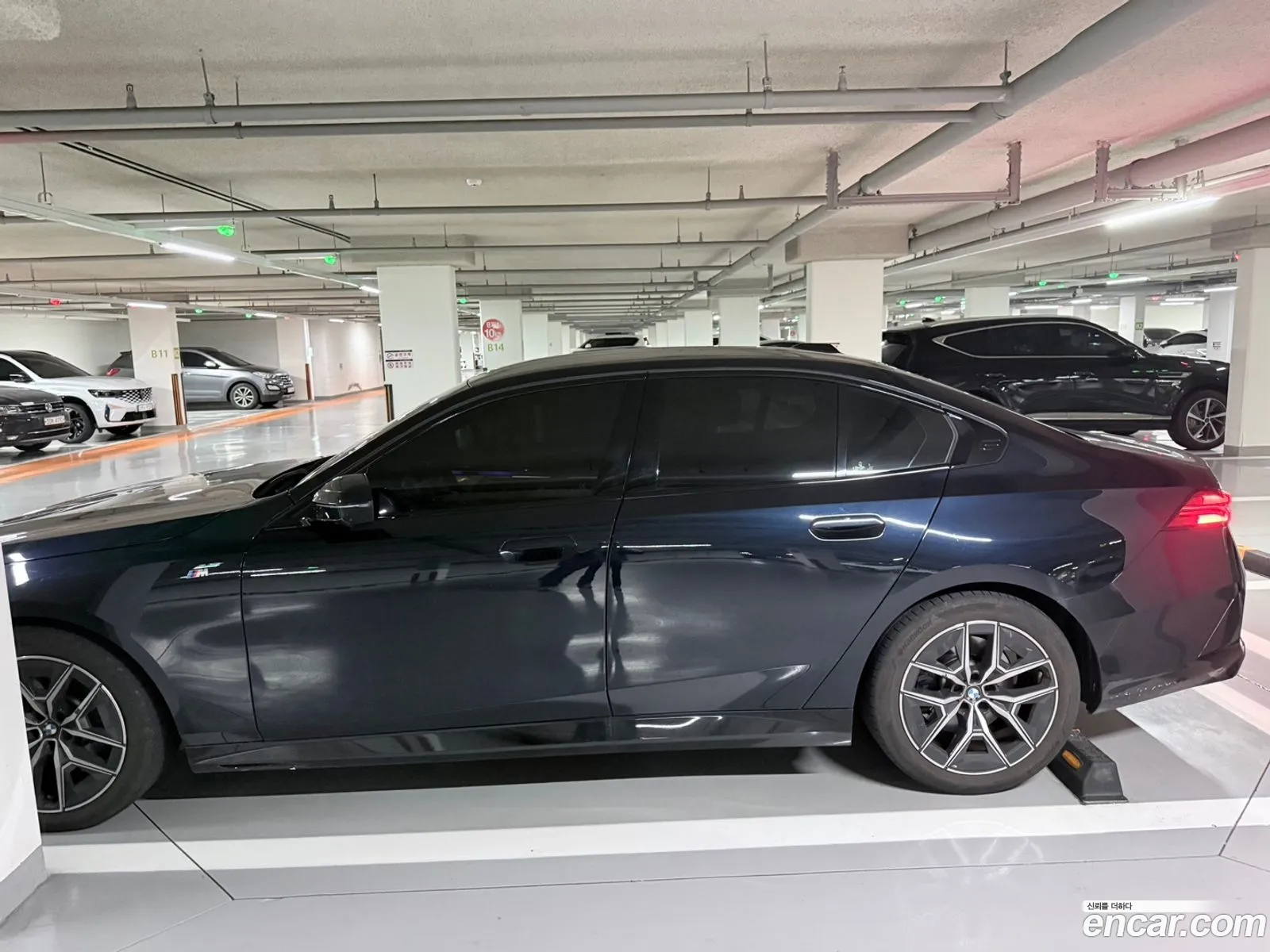 BMW 5 Series 2025 — 6