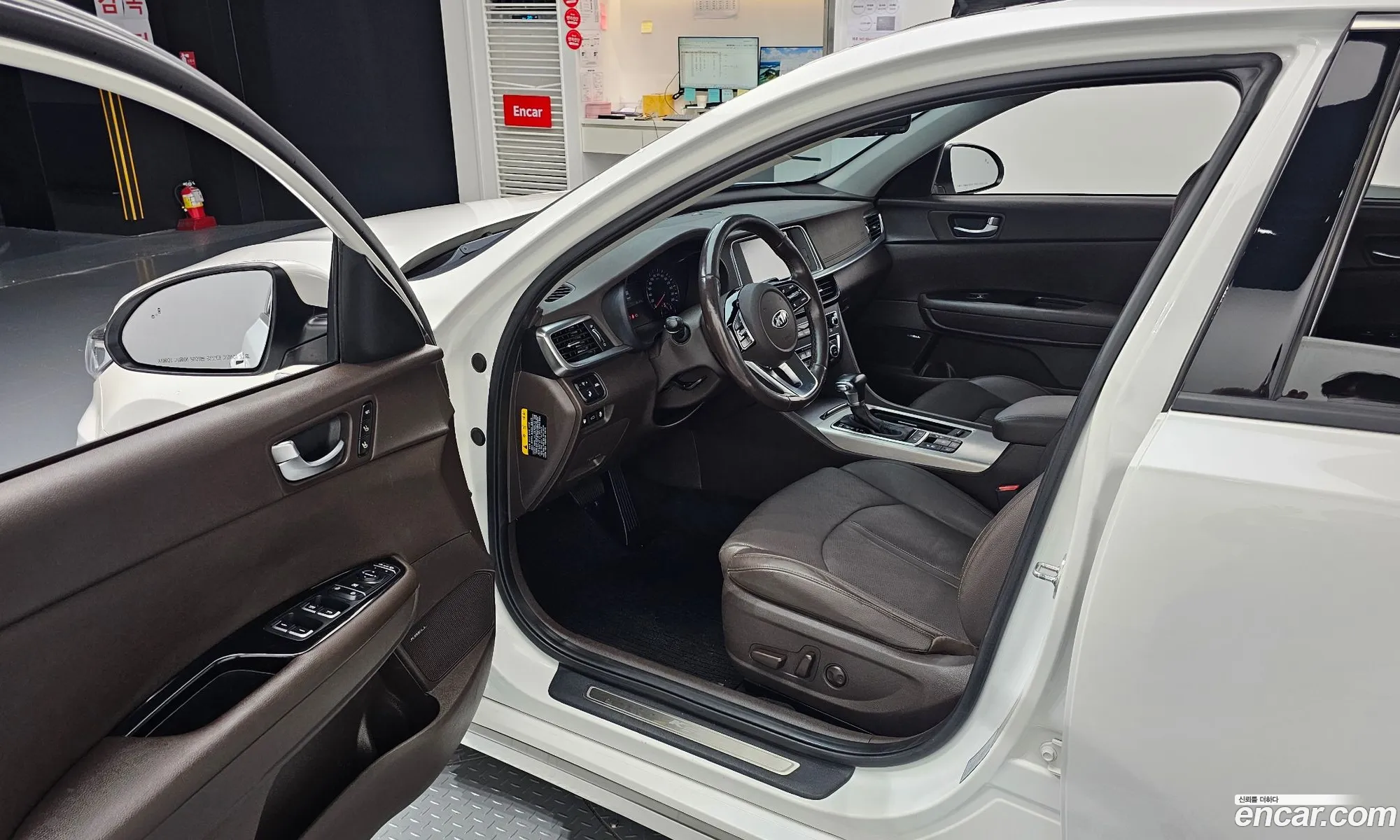 Kia K5 Hybrid 2019 — 11