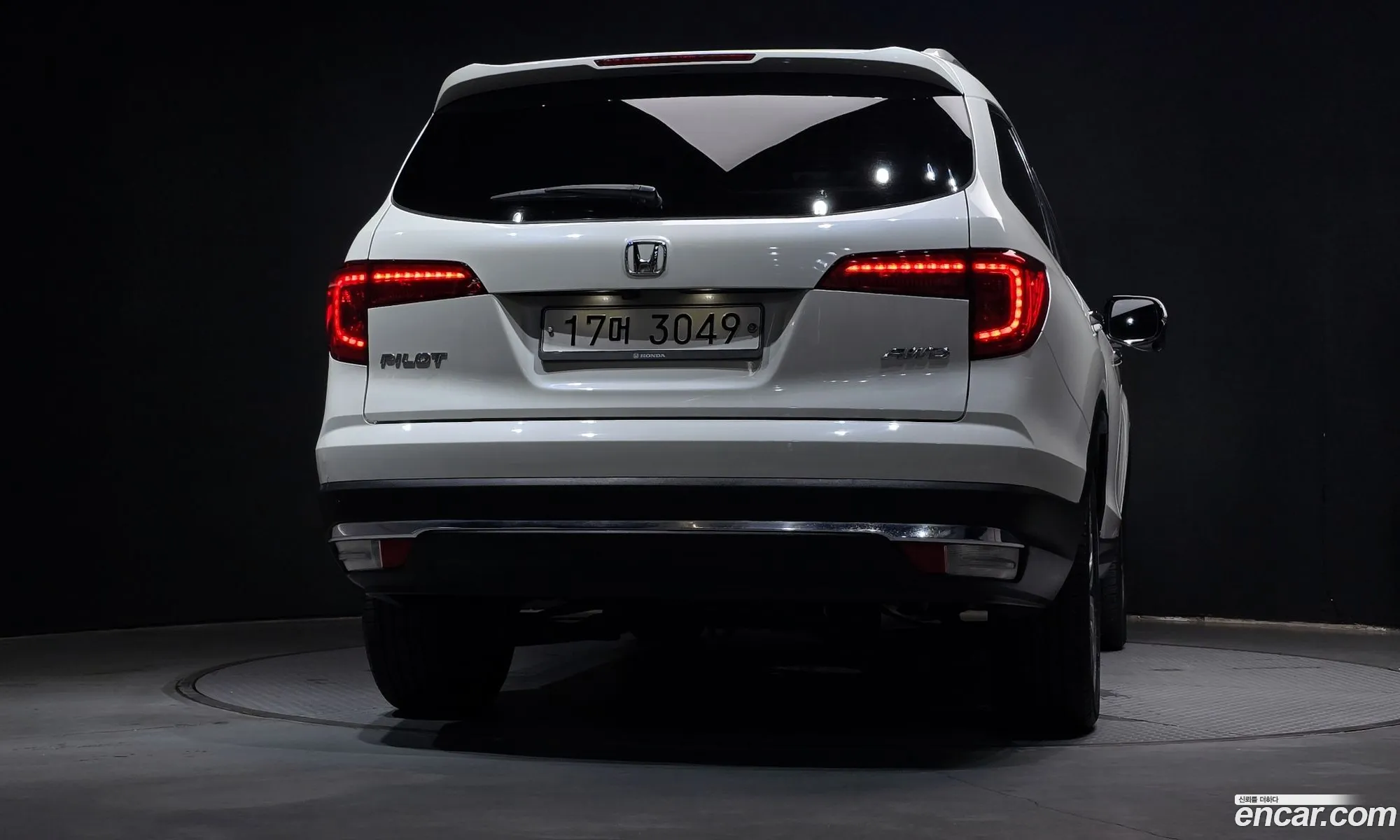 Honda Pilot 2018 5FNYF6850JB200559 — 17