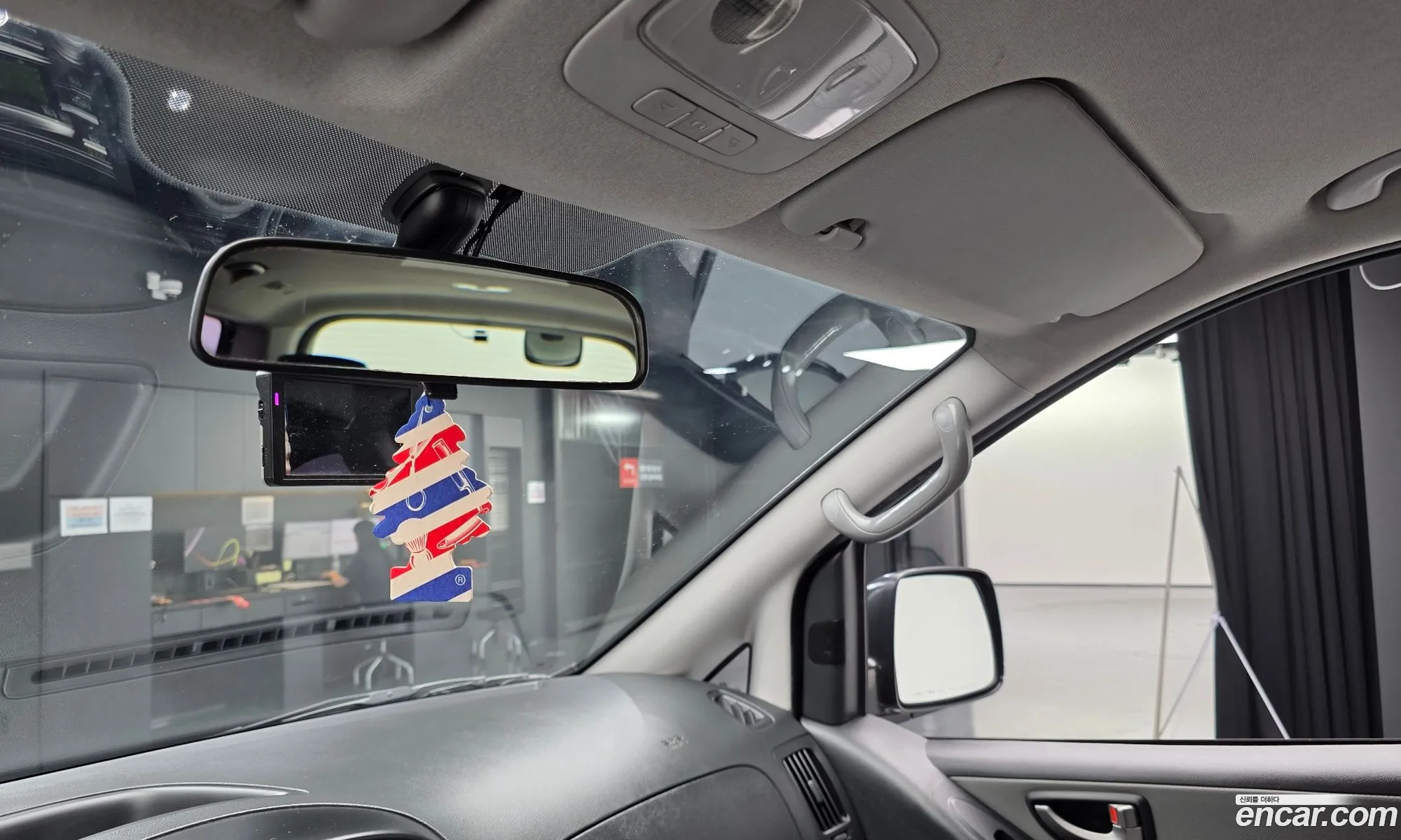 Hyundai Grand Starex 2013 — 33