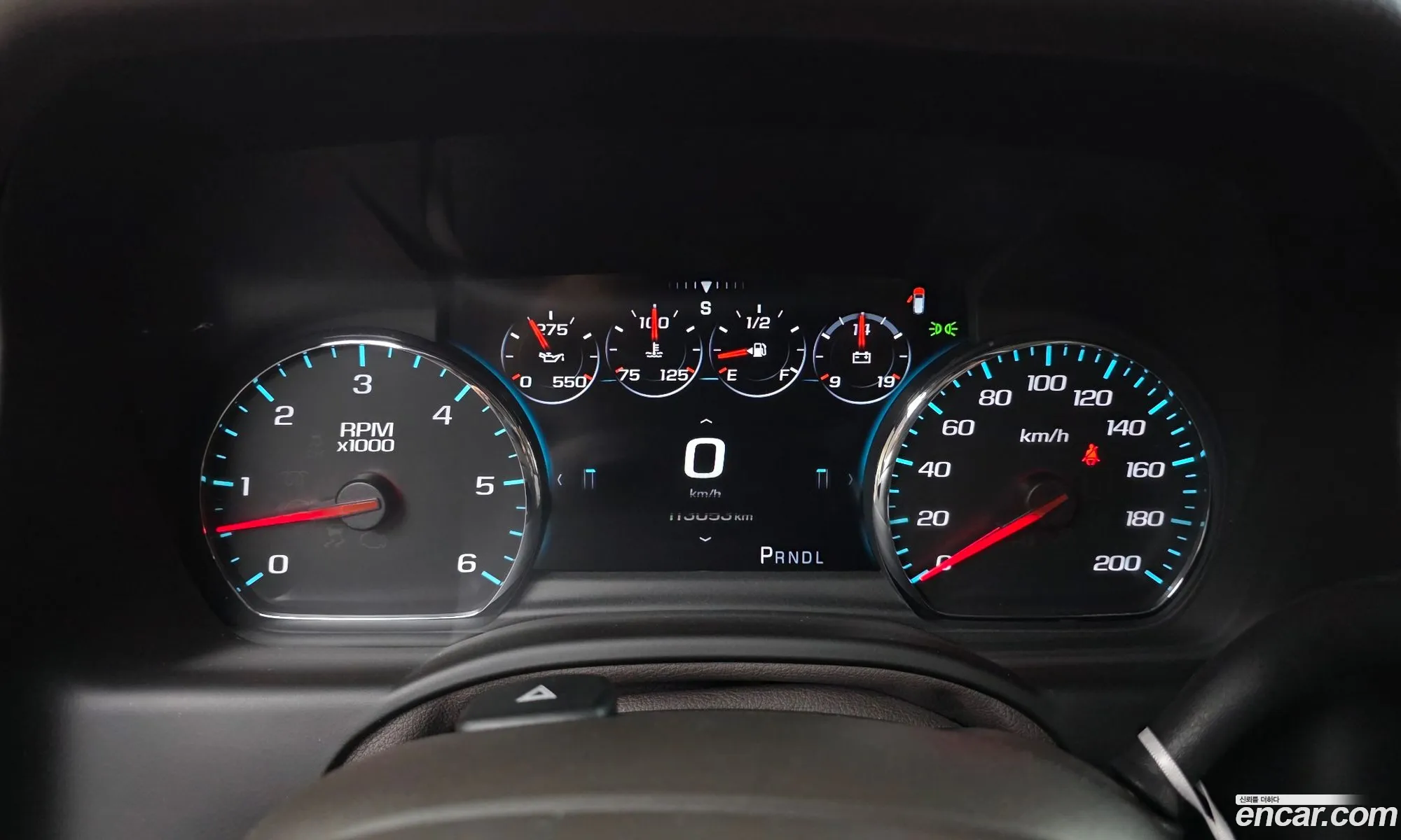 Chevrolet Suburban 2017 — 18