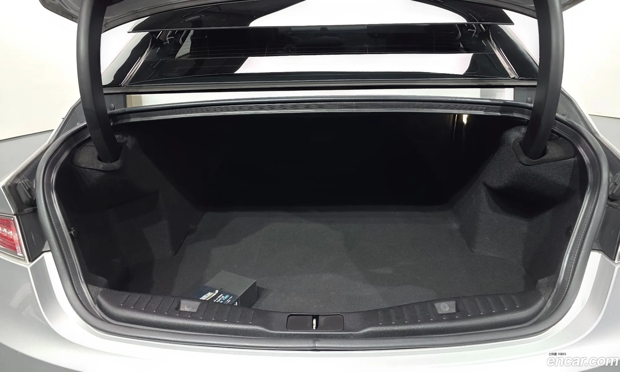 Lincoln MKZ 2017 3LN6L5E98HR635948 — 5
