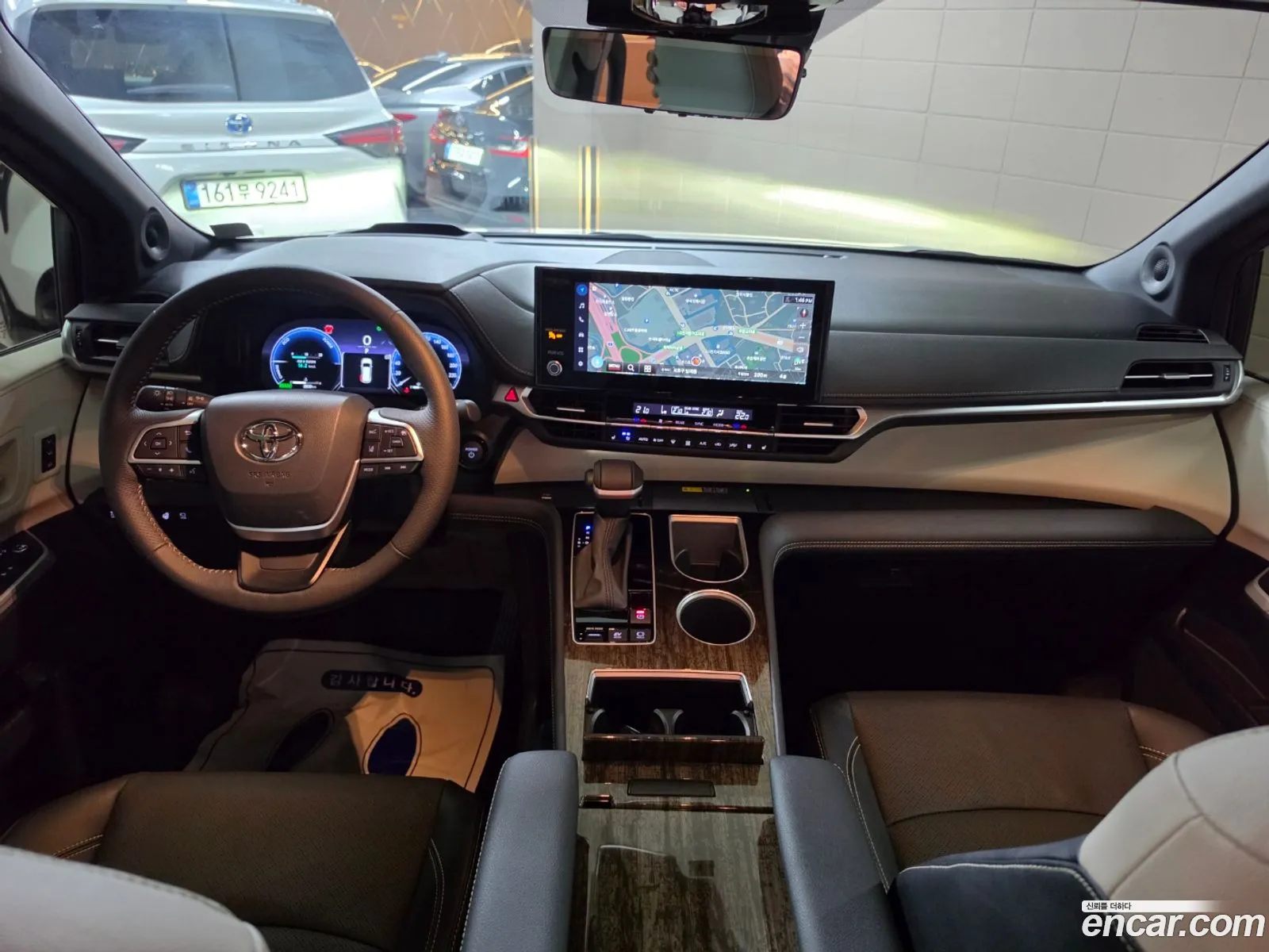 Toyota Sienna 2025 — 16